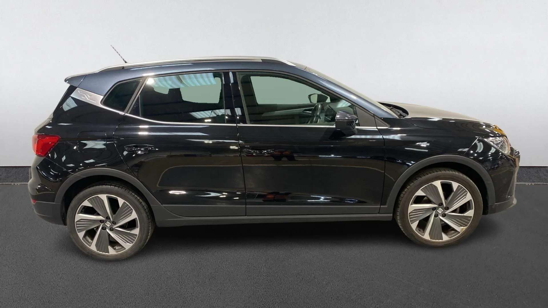 A 2023 SEAT ARONA 1.0 TSI 110 FR Edition DSG A 2023 SEAT ARONA 1.0 TSI 110 FR Edition DSG