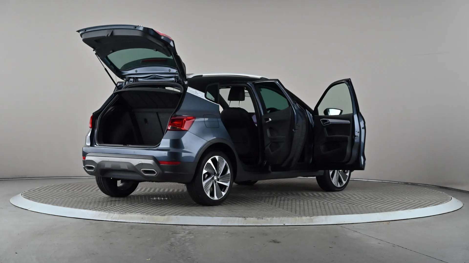 2023 SEAT ARONA 2023 SEAT ARONA