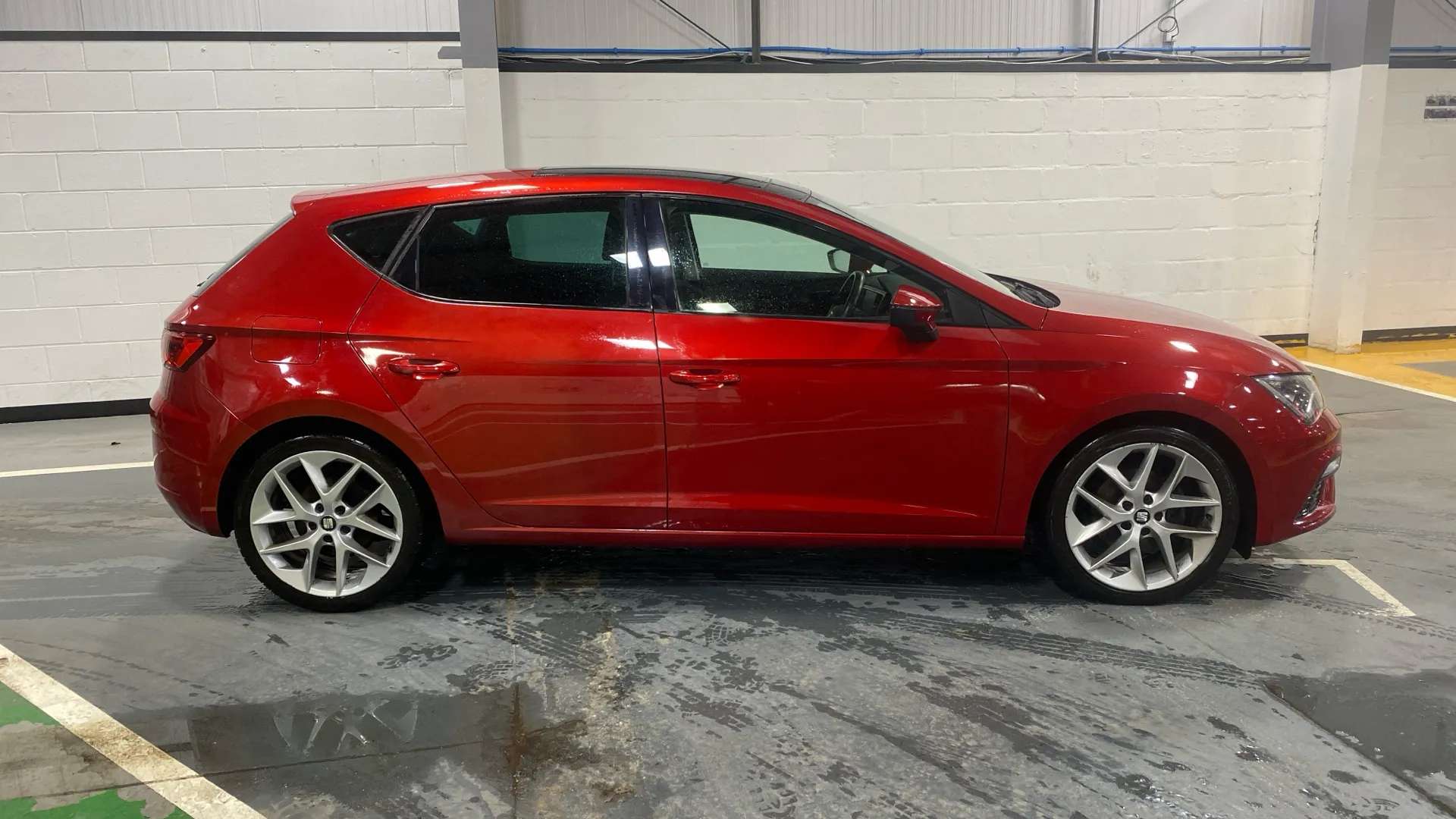 A 0 SEAT LEON 1.4 TSI 125 FR Technology A 0 SEAT LEON 1.4 TSI 125 FR Technology