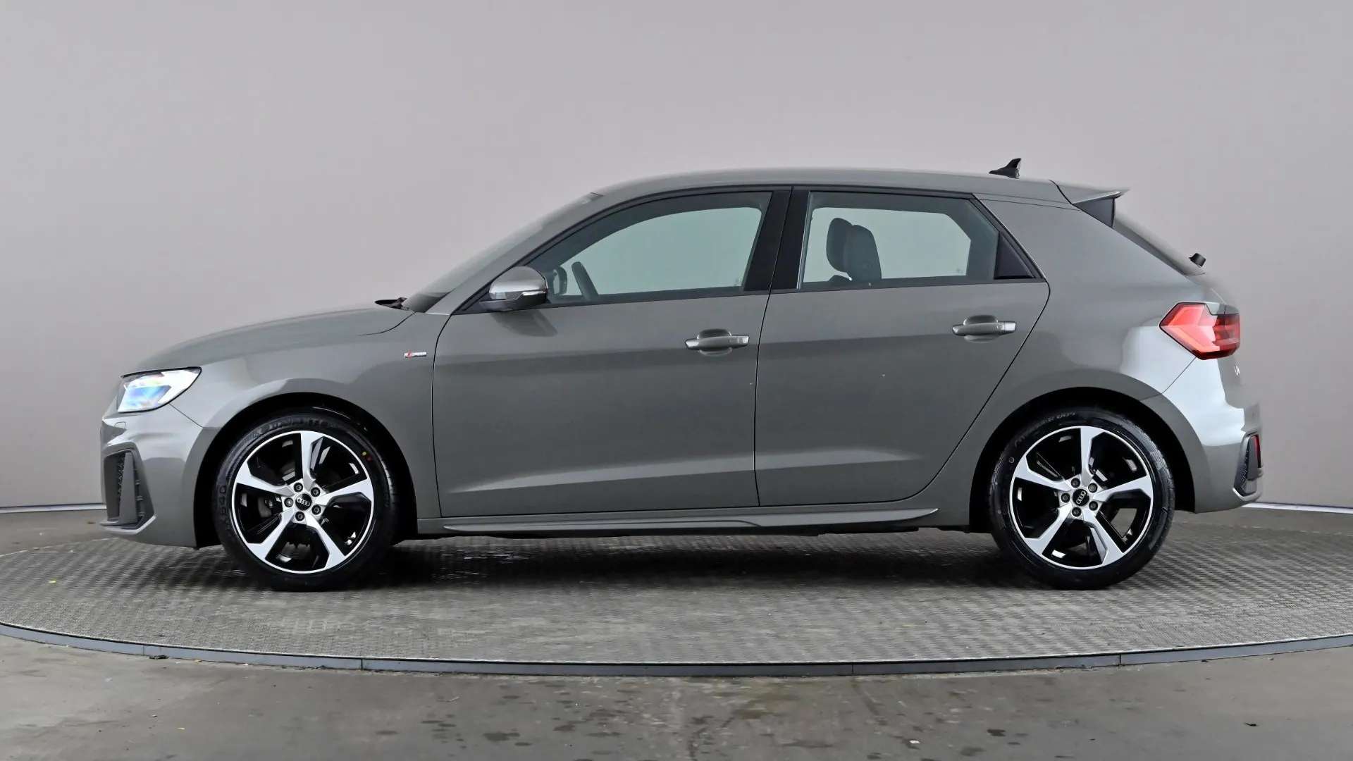 A 2022 AUDI A1 30 TFSI 110 S Line A 2022 AUDI A1 30 TFSI 110 S Line