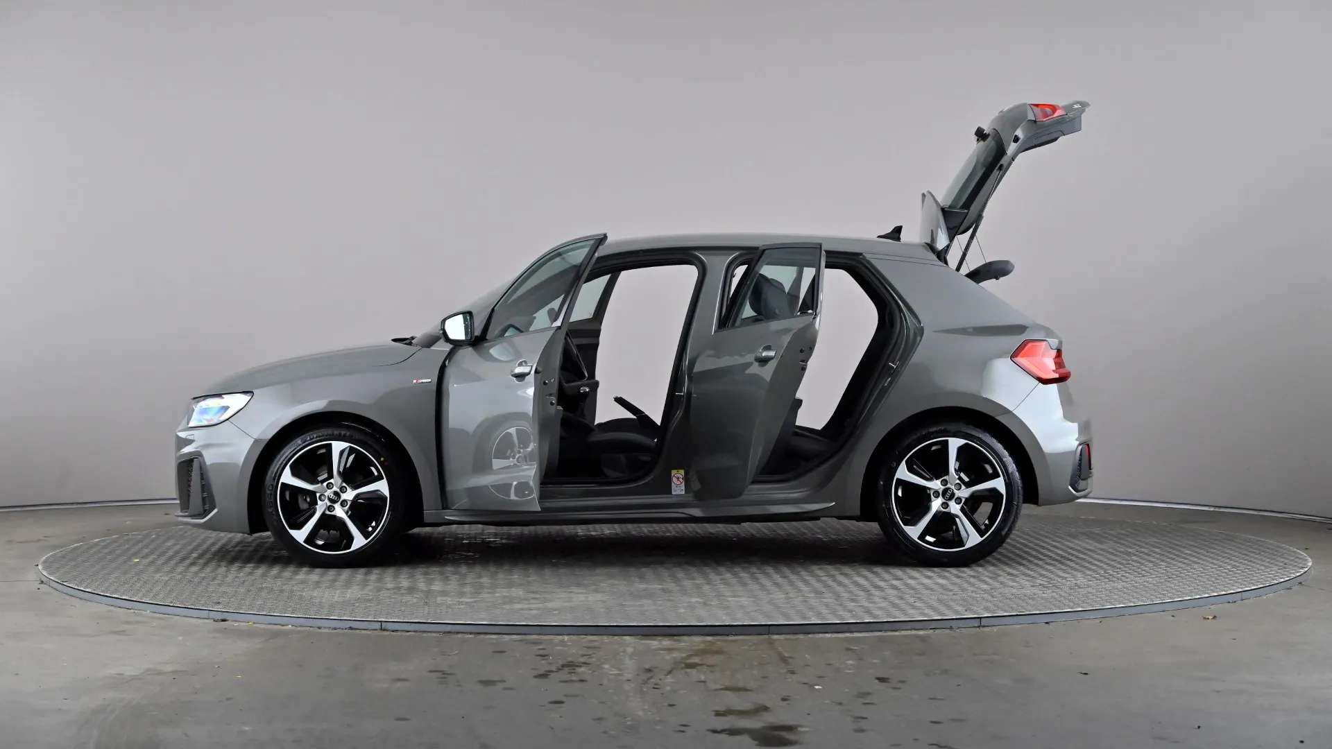 2022 AUDI A1 2022 AUDI A1