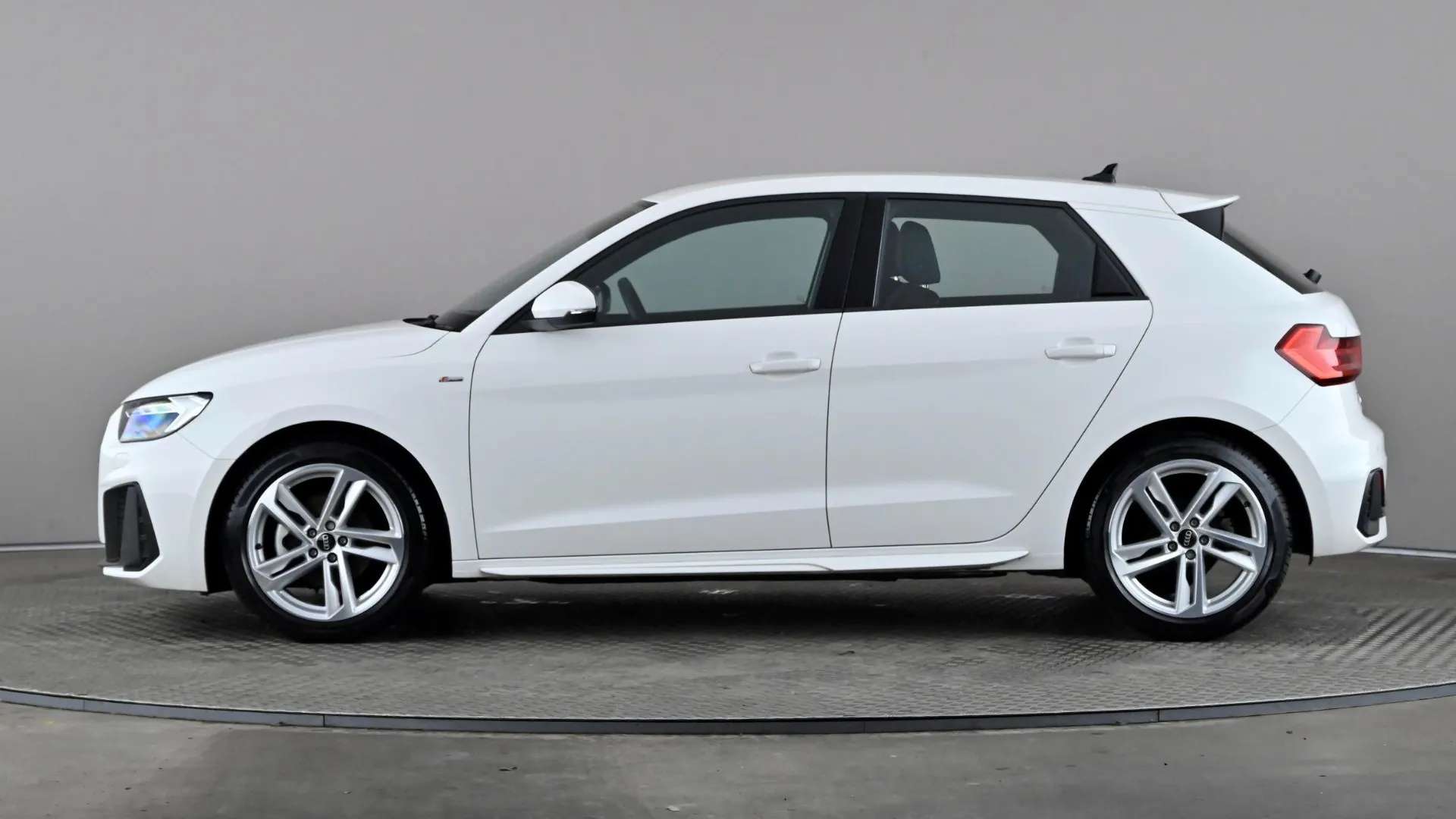 A 2022 AUDI A1 30 TFSI 110 S Line A 2022 AUDI A1 30 TFSI 110 S Line
