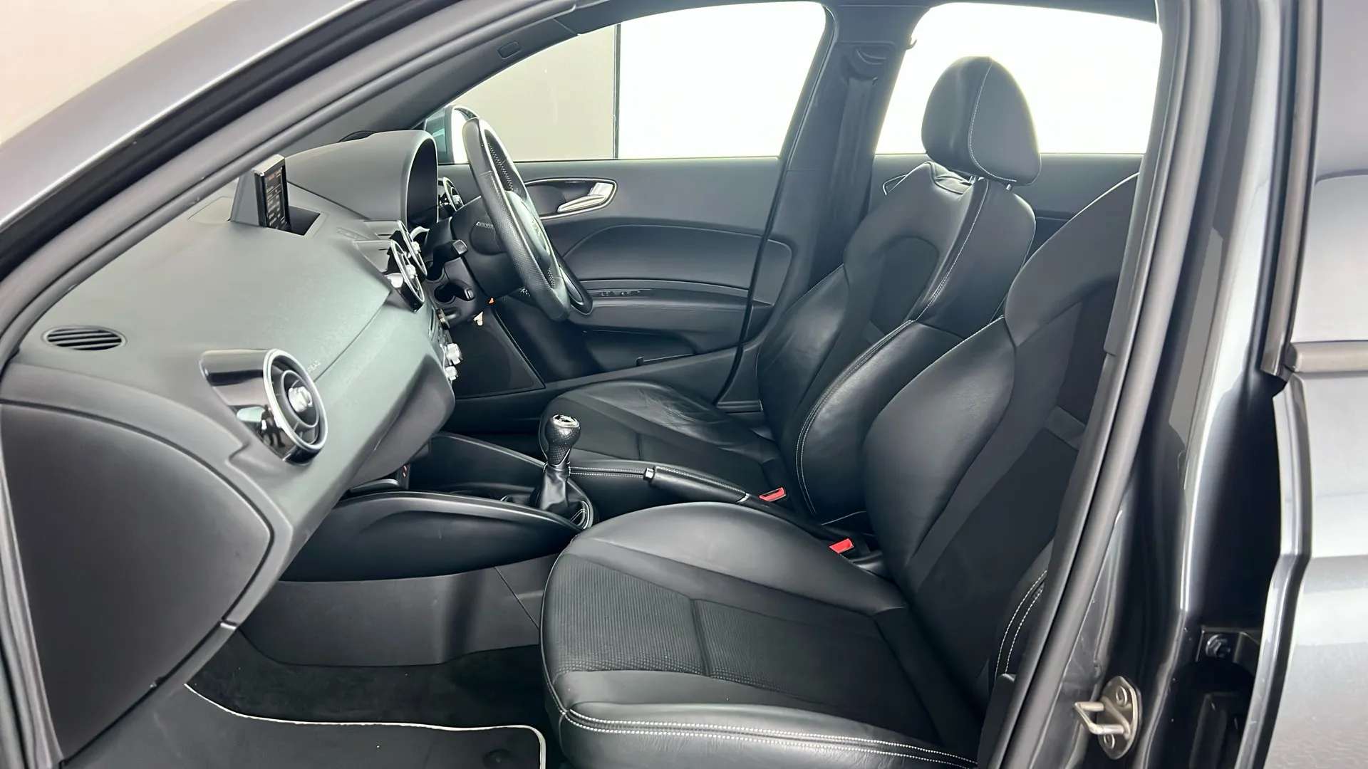 2018 AUDI A1 2018 AUDI A1