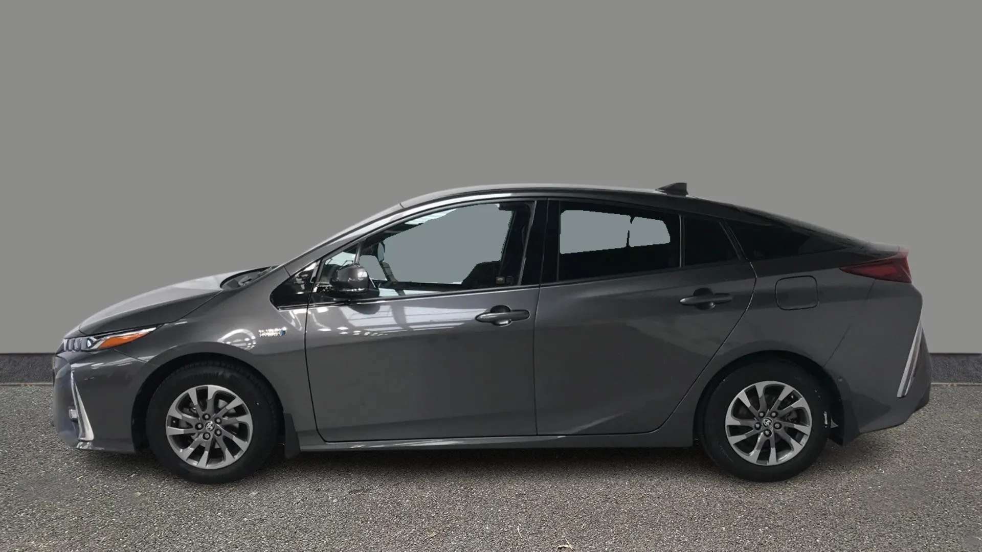 A 2017 TOYOTA PRIUS 1.8 VVTi Plug-in Excel CVT A 2017 TOYOTA PRIUS 1.8 VVTi Plug-in Excel CVT