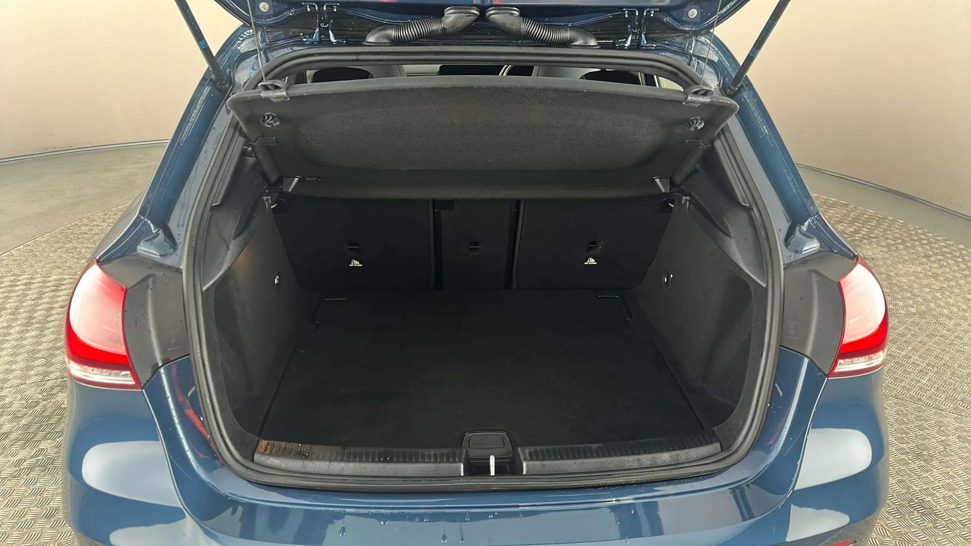 2019 MERCEDES-BENZ A CLASS 2019 MERCEDES-BENZ A CLASS