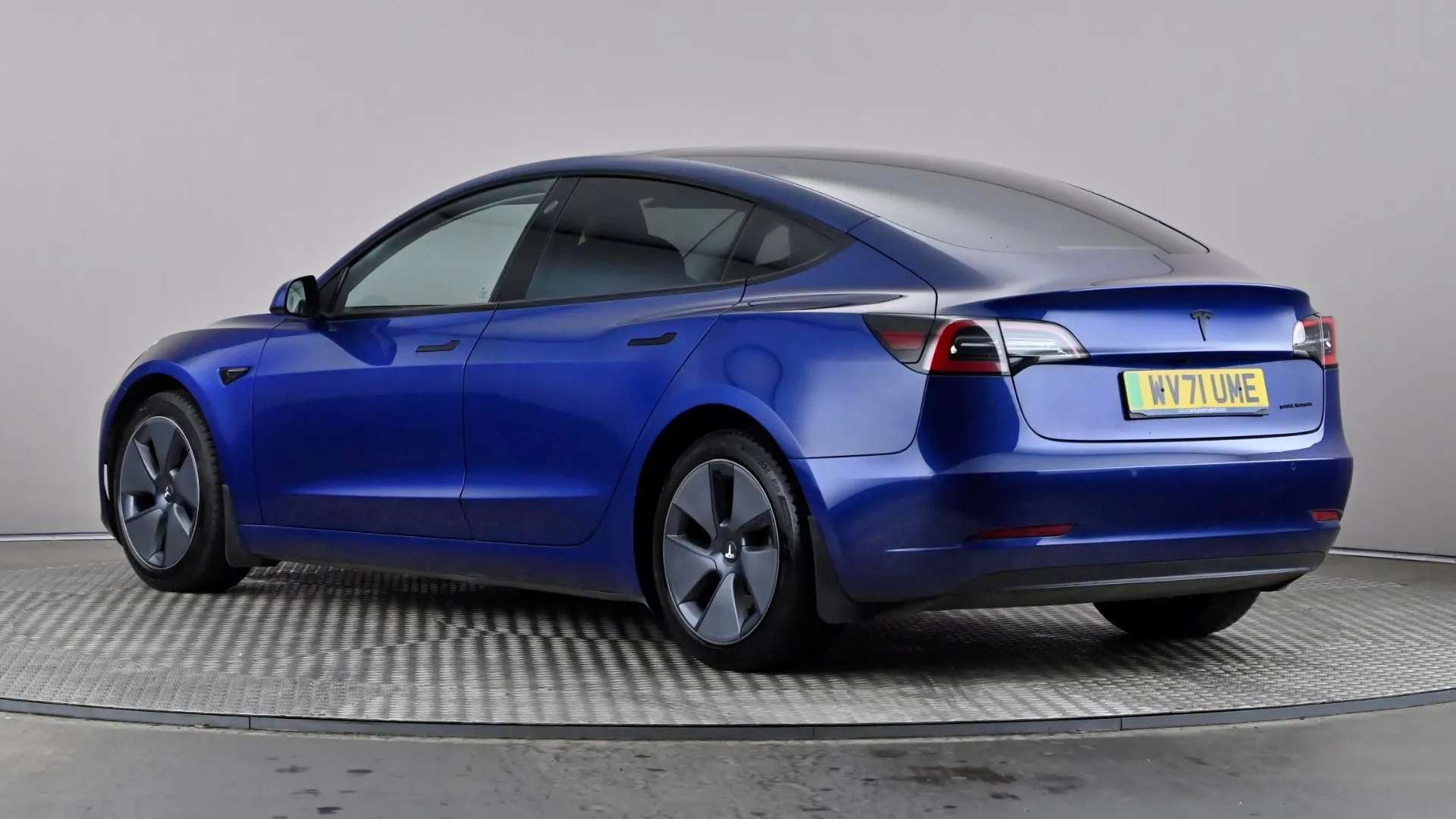 A 2021 TESLA MODEL 3 Long Range AWD Auto A 2021 TESLA MODEL 3 Long Range AWD Auto