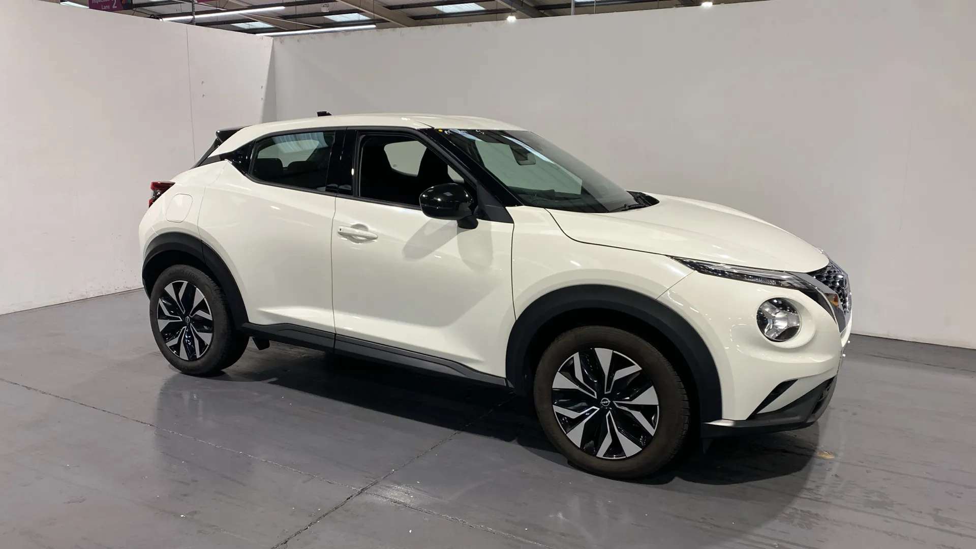 A 2023 NISSAN JUKE 1.0 DiG-T 114 Acenta A 2023 NISSAN JUKE 1.0 DiG-T 114 Acenta