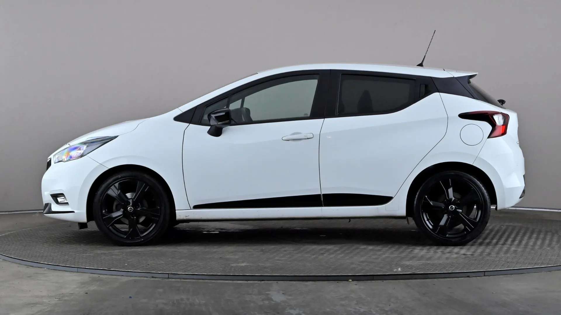 A 2022 NISSAN MICRA 1.0 IG-T 92 N-Sport A 2022 NISSAN MICRA 1.0 IG-T 92 N-Sport