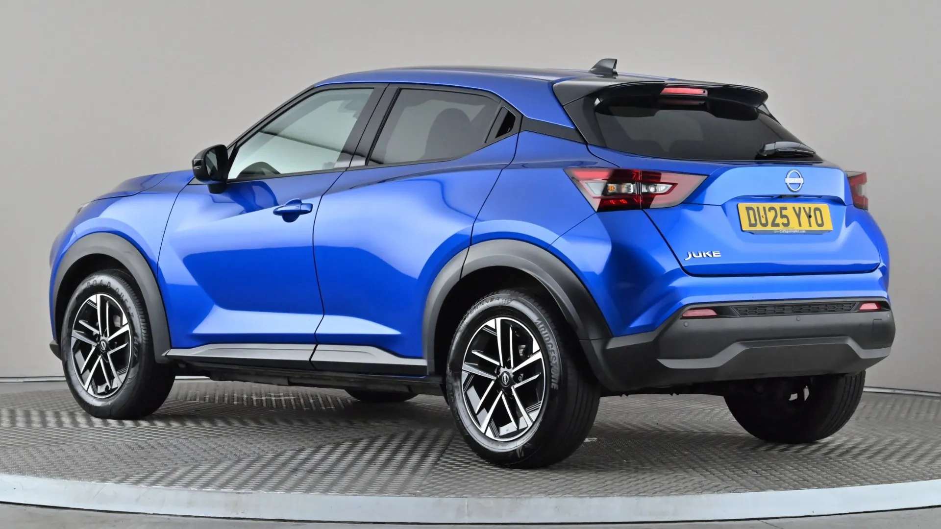 A 2025 NISSAN JUKE 1.0 DiG-T N-Connecta A 2025 NISSAN JUKE 1.0 DiG-T N-Connecta