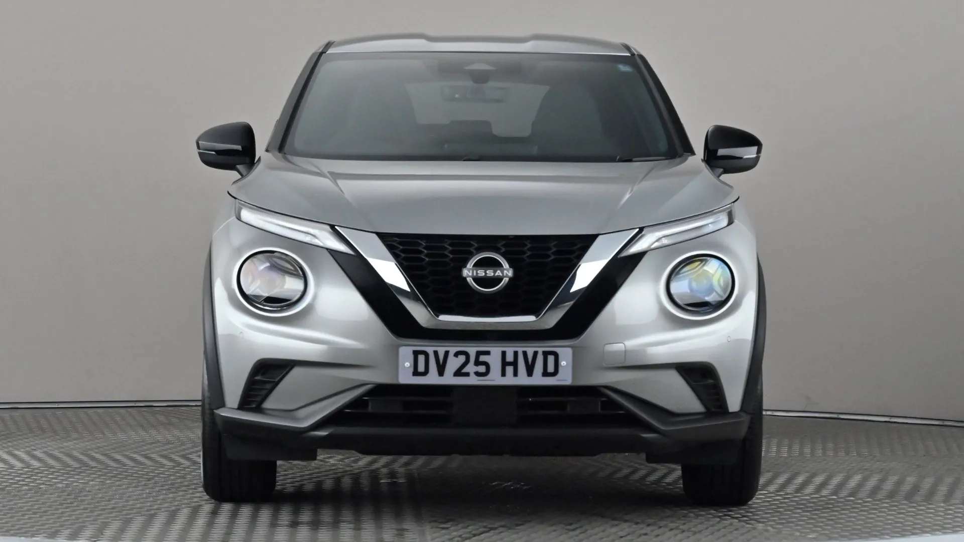 A 2025 NISSAN JUKE 1.0 DiG-T N-Connecta A 2025 NISSAN JUKE 1.0 DiG-T N-Connecta