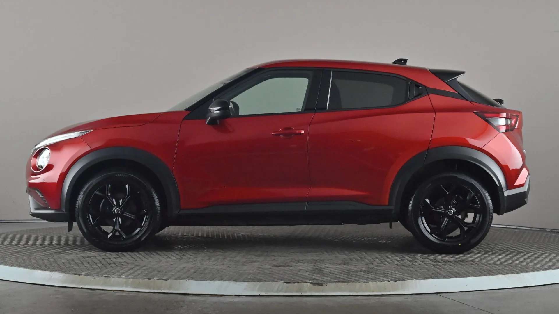 A 2020 NISSAN JUKE 1.0 DiG-T N-Connecta A 2020 NISSAN JUKE 1.0 DiG-T N-Connecta