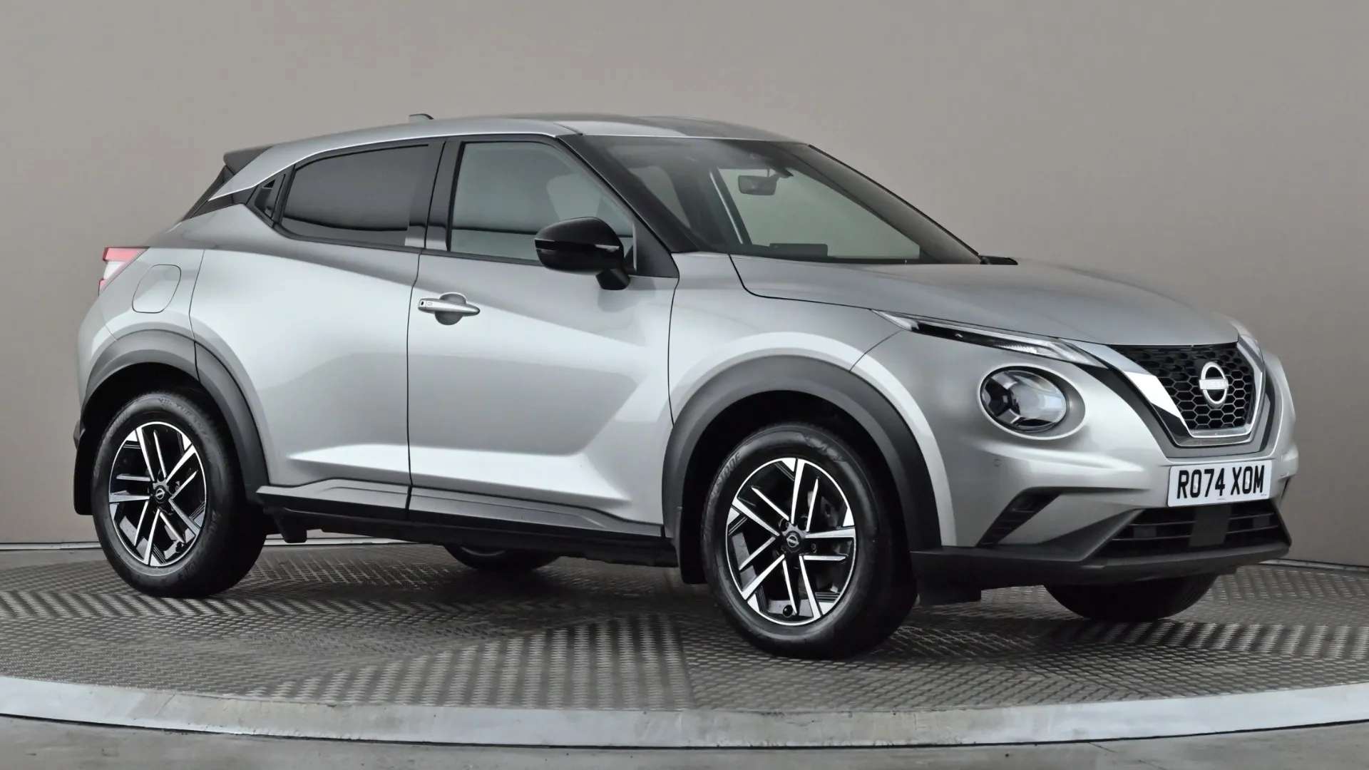 A 2024 NISSAN JUKE 1.0 DiG-T N-Connecta A 2024 NISSAN JUKE 1.0 DiG-T N-Connecta