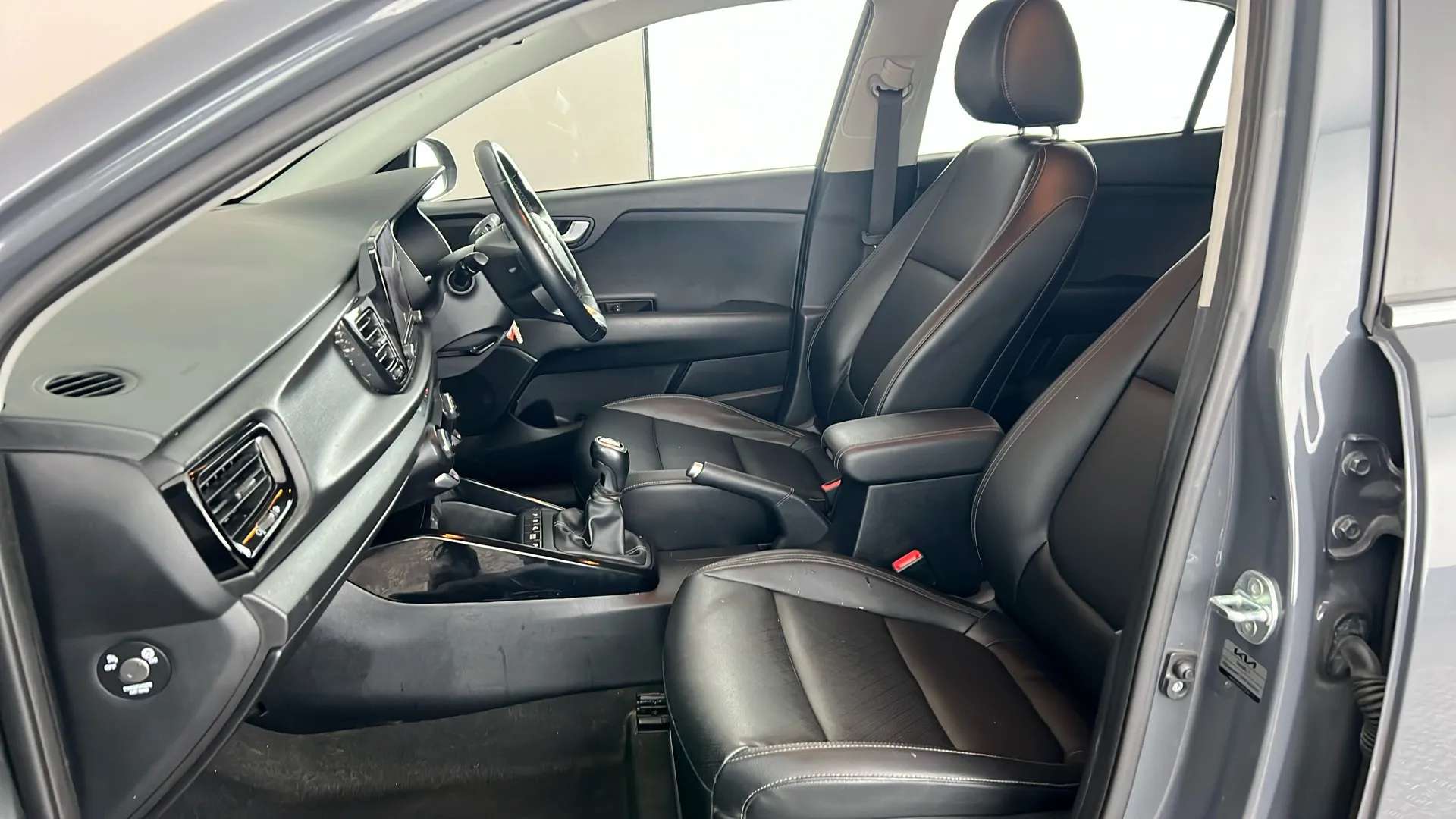 2022 KIA RIO 2022 KIA RIO