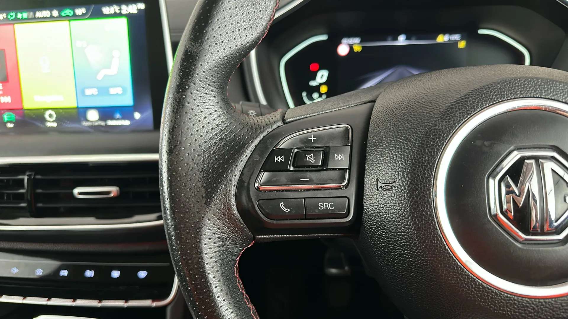 2023 MG MOTOR UK HS 2023 MG MOTOR UK HS
