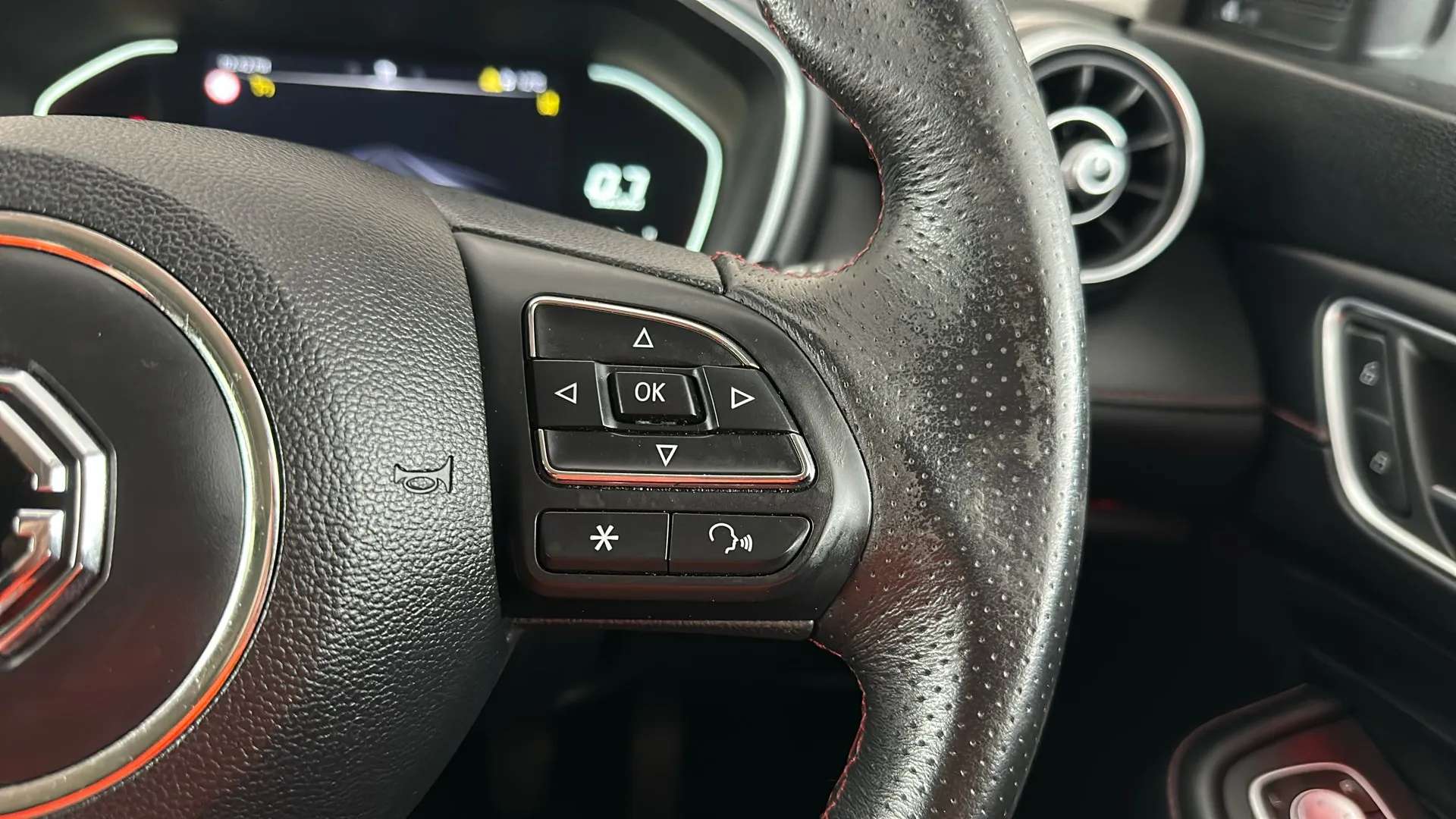 2023 MG MOTOR UK HS 2023 MG MOTOR UK HS