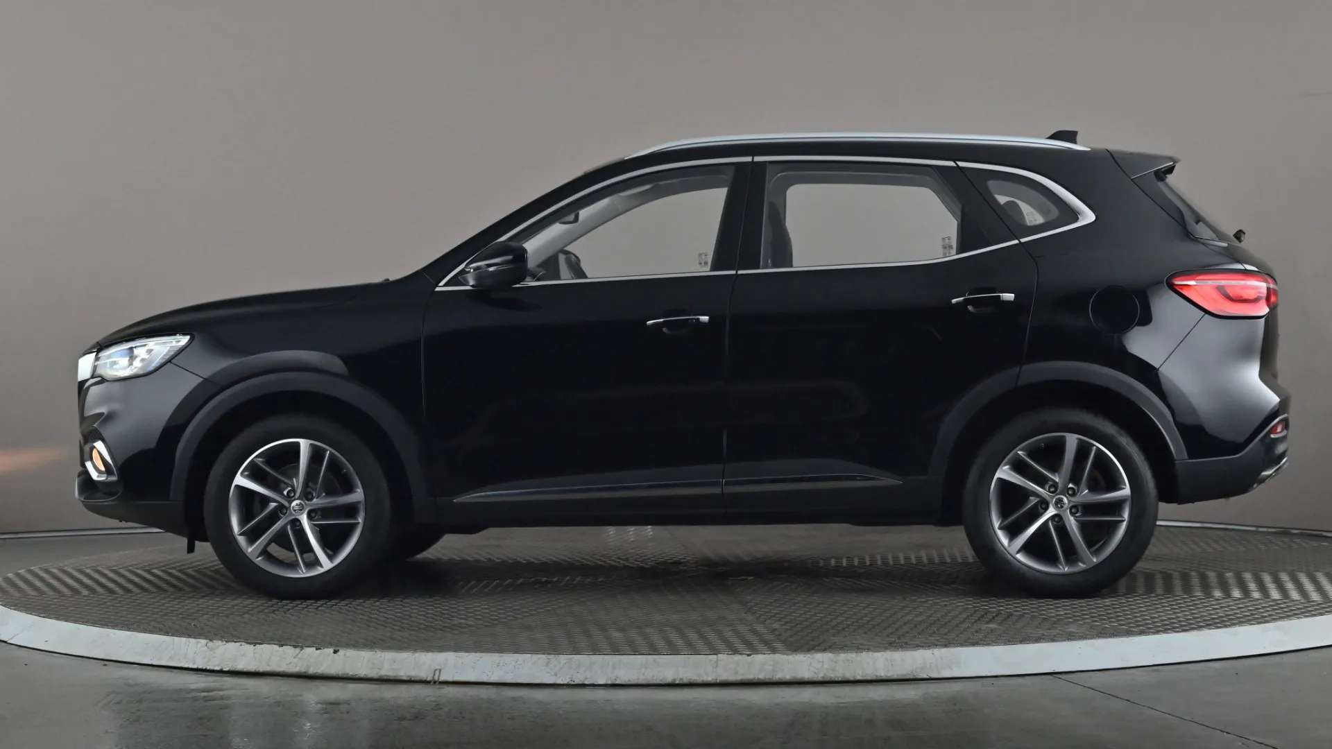 A 2022 MG MOTOR UK HS 1.5 T-GDI Exclusive A 2022 MG MOTOR UK HS 1.5 T-GDI Exclusive