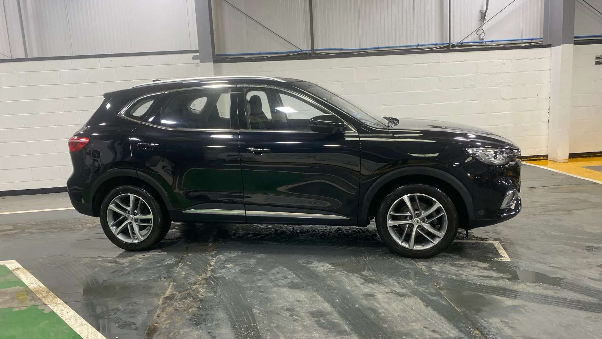 A 2022 MG MOTOR UK HS 1.5 T-GDI Exclusive A 2022 MG MOTOR UK HS 1.5 T-GDI Exclusive