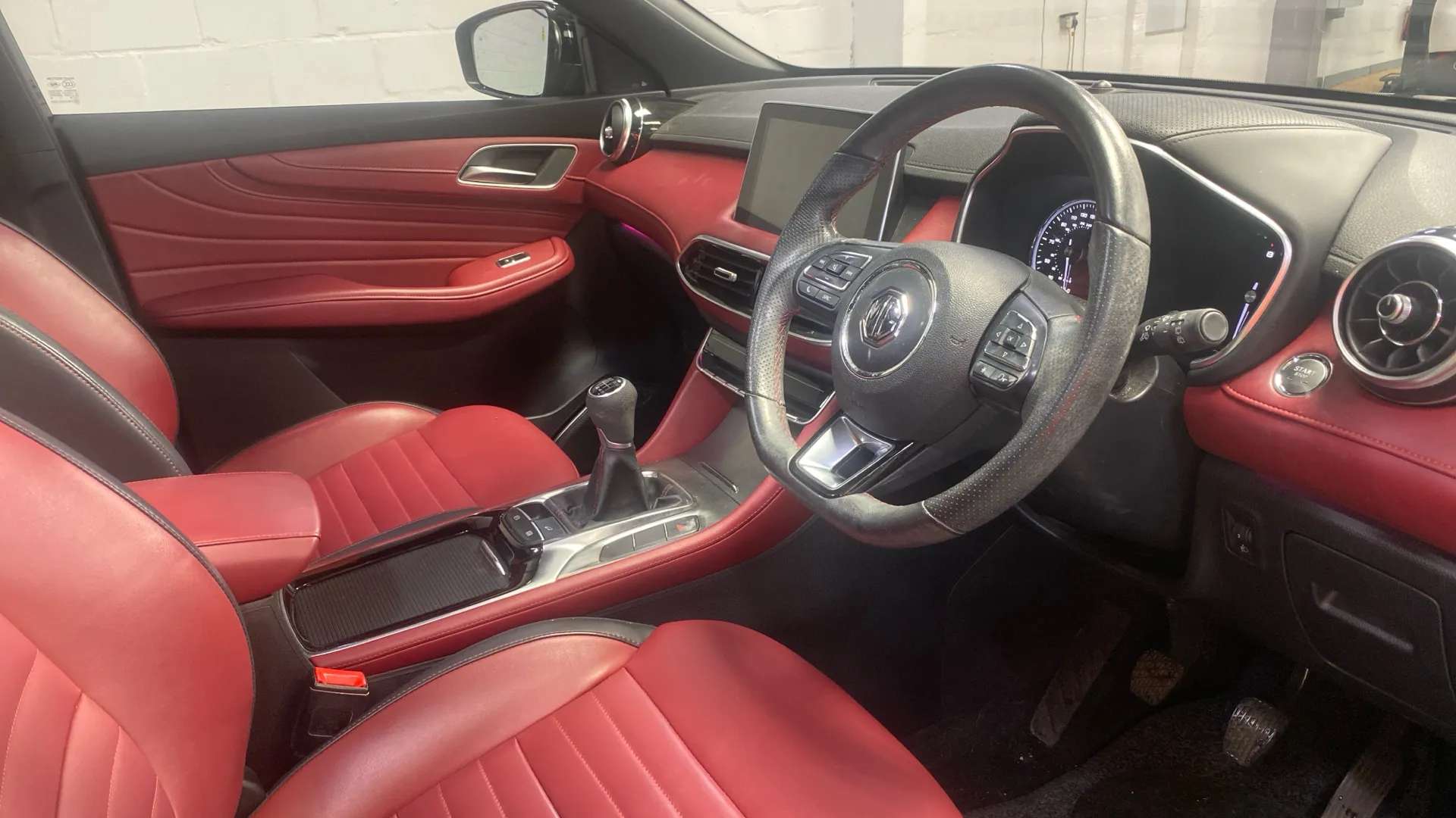 A 2020 MG MOTOR UK HS 1.5 T-GDI Exclusive A 2020 MG MOTOR UK HS 1.5 T-GDI Exclusive
