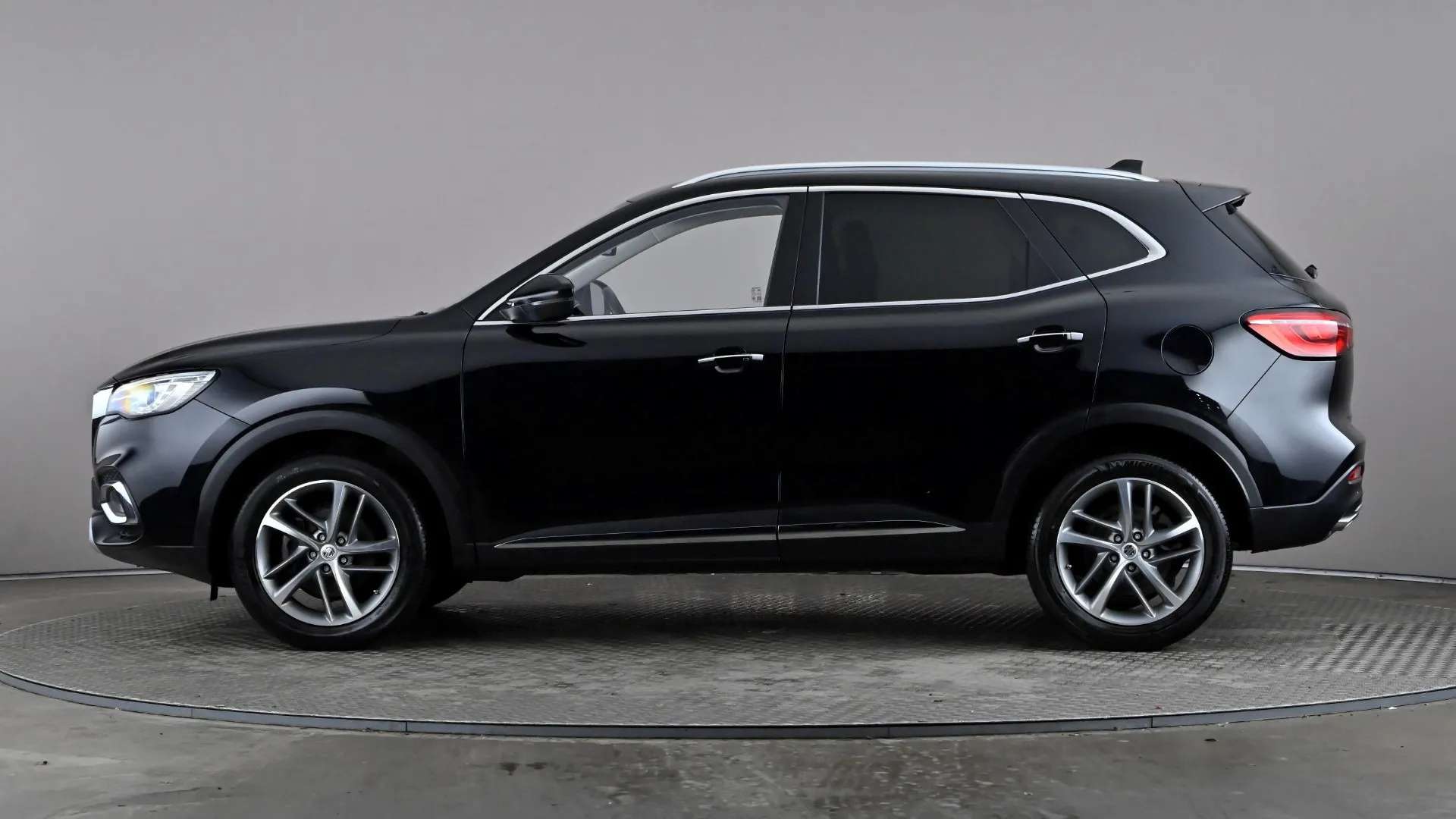 A 2022 MG MOTOR UK HS 1.5 T-GDI Exclusive A 2022 MG MOTOR UK HS 1.5 T-GDI Exclusive