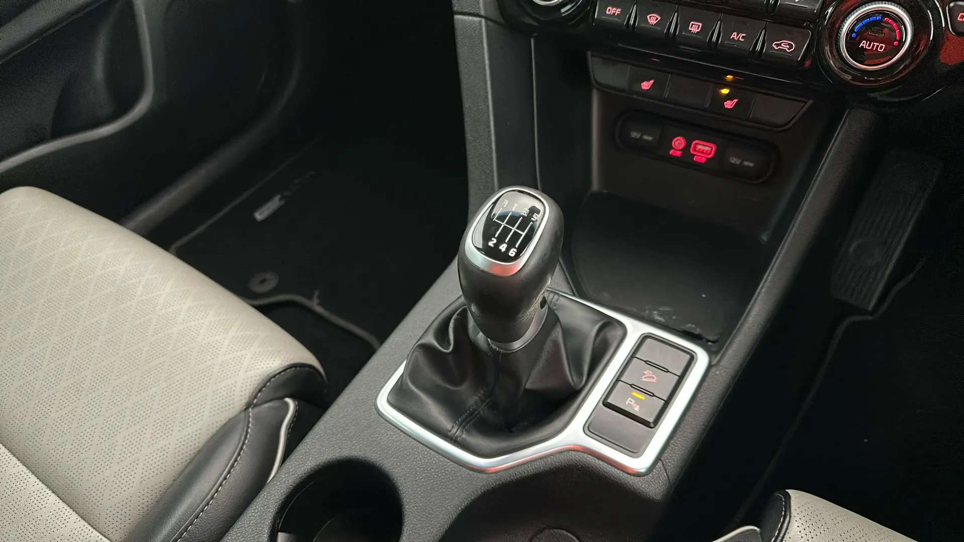 2017 KIA SPORTAGE 2017 KIA SPORTAGE