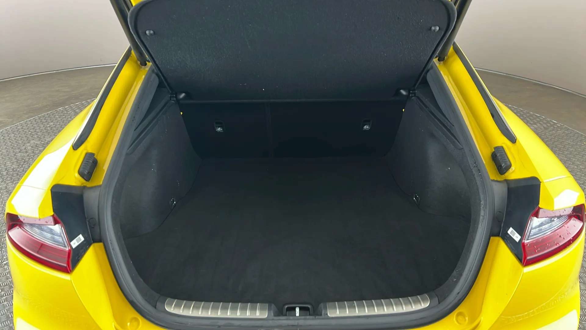 2019 KIA STINGER 2019 KIA STINGER