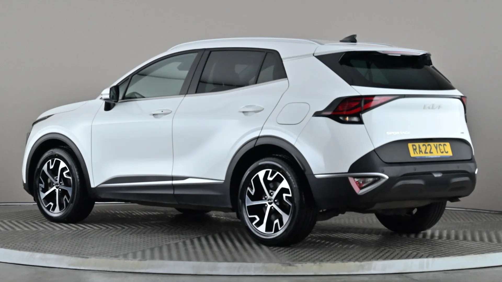 A 2022 KIA SPORTAGE 1.6T GDi HEV 3 Auto A 2022 KIA SPORTAGE 1.6T GDi HEV 3 Auto