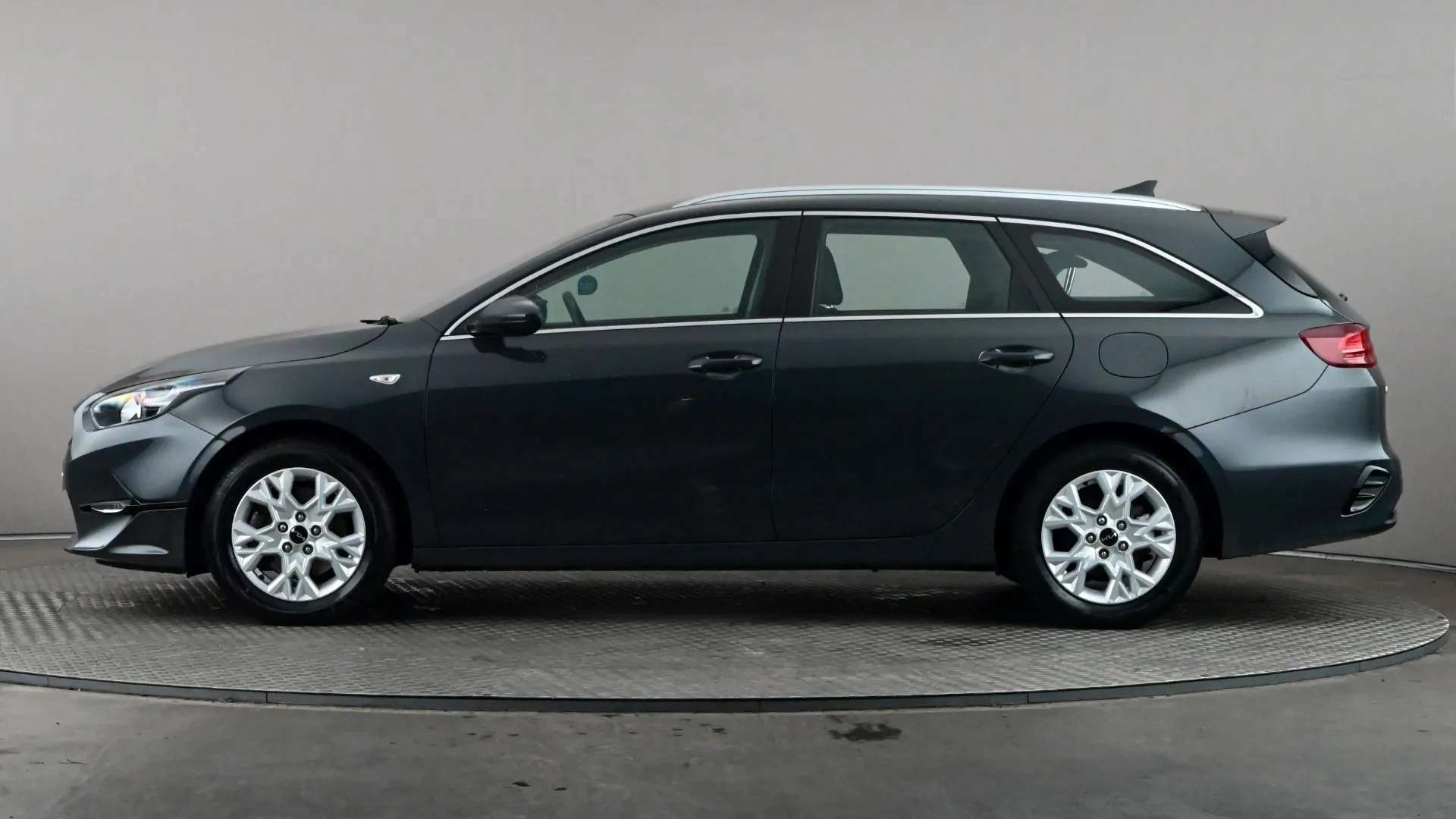 A 2024 KIA CEED 1.5T GDi ISG 138 2 A 2024 KIA CEED 1.5T GDi ISG 138 2