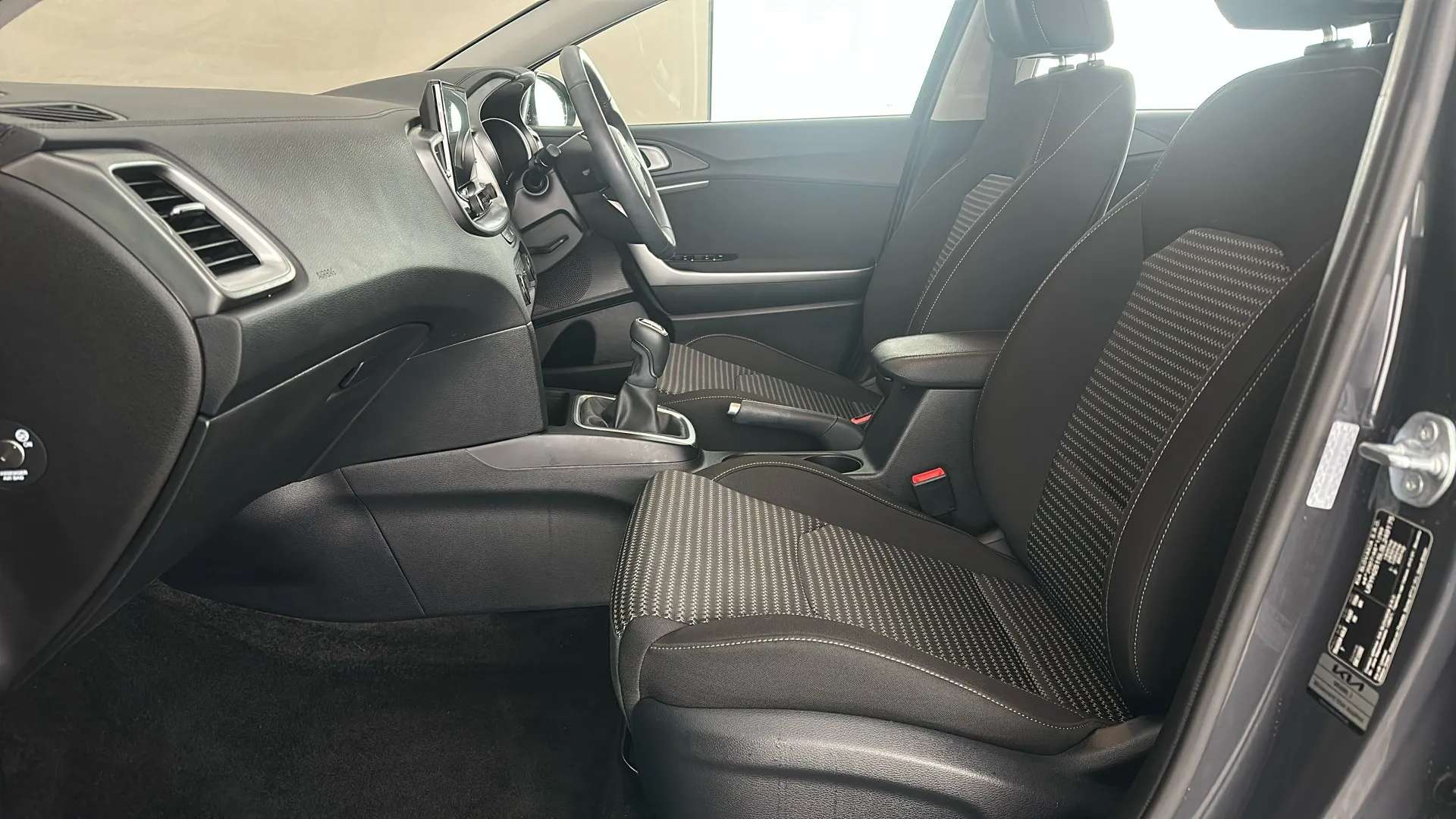 2025 KIA CEED 2025 KIA CEED