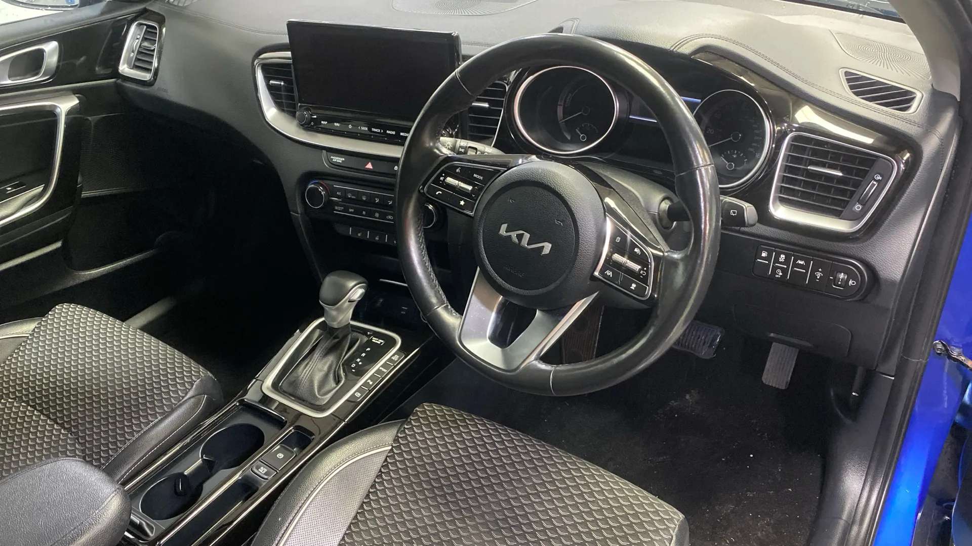 A 2023 KIA XCEED 1.6 GDi PHEV 3 DCT A 2023 KIA XCEED 1.6 GDi PHEV 3 DCT