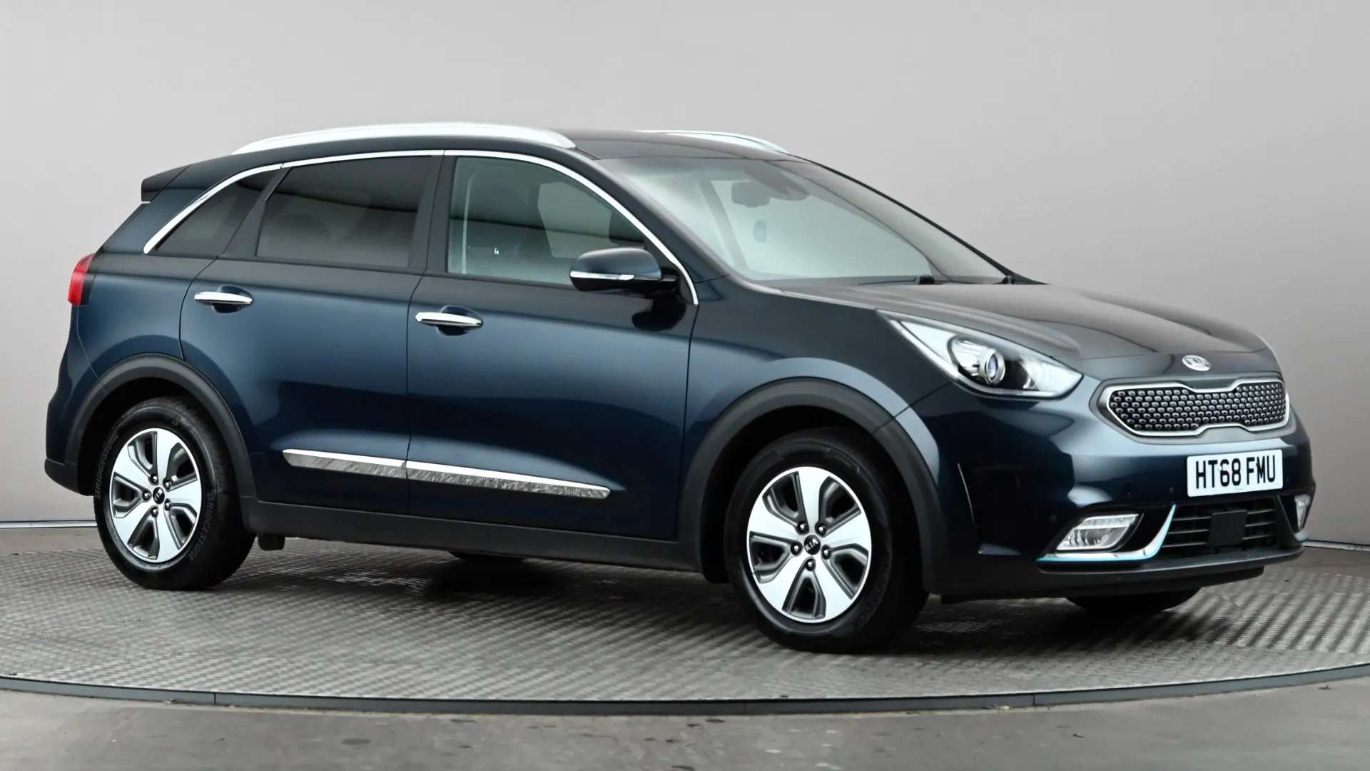 A 2019 KIA NIRO 1.6 GDi PHEV 3 DCT A 2019 KIA NIRO 1.6 GDi PHEV 3 DCT