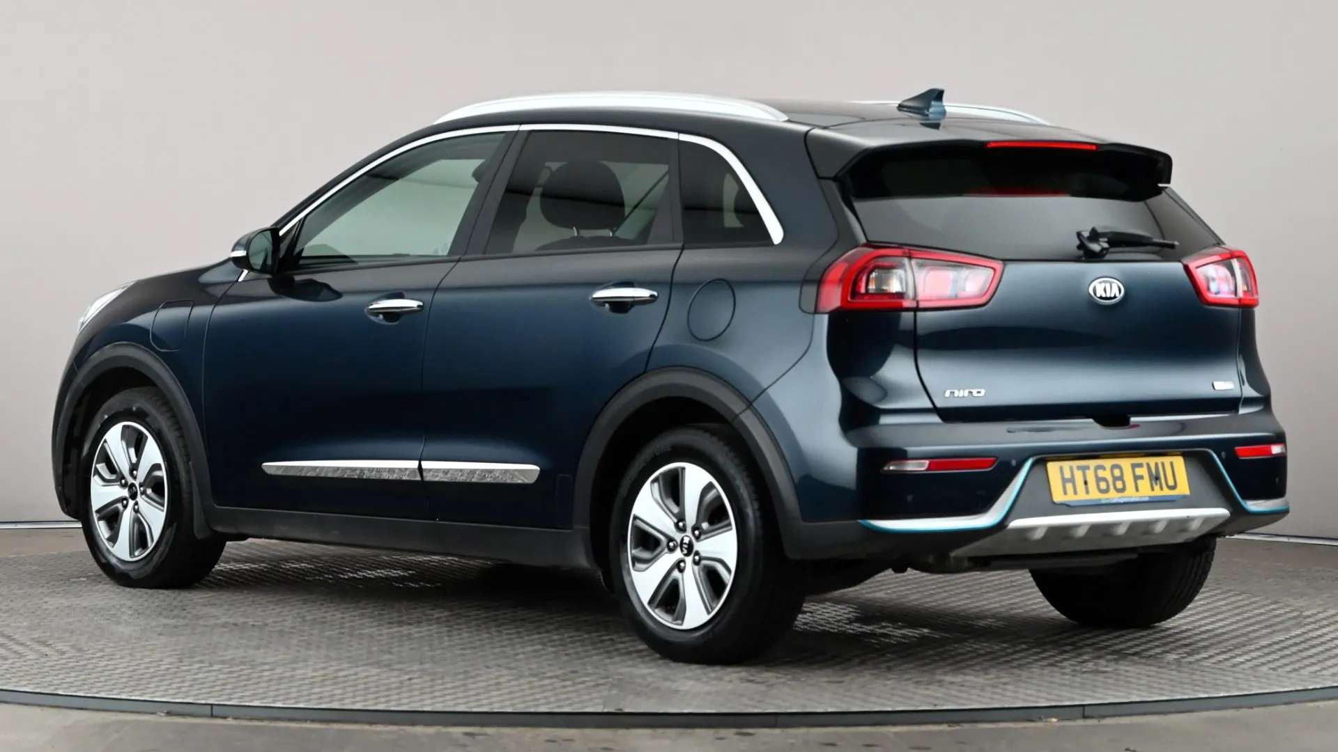A 2019 KIA NIRO 1.6 GDi PHEV 3 DCT A 2019 KIA NIRO 1.6 GDi PHEV 3 DCT