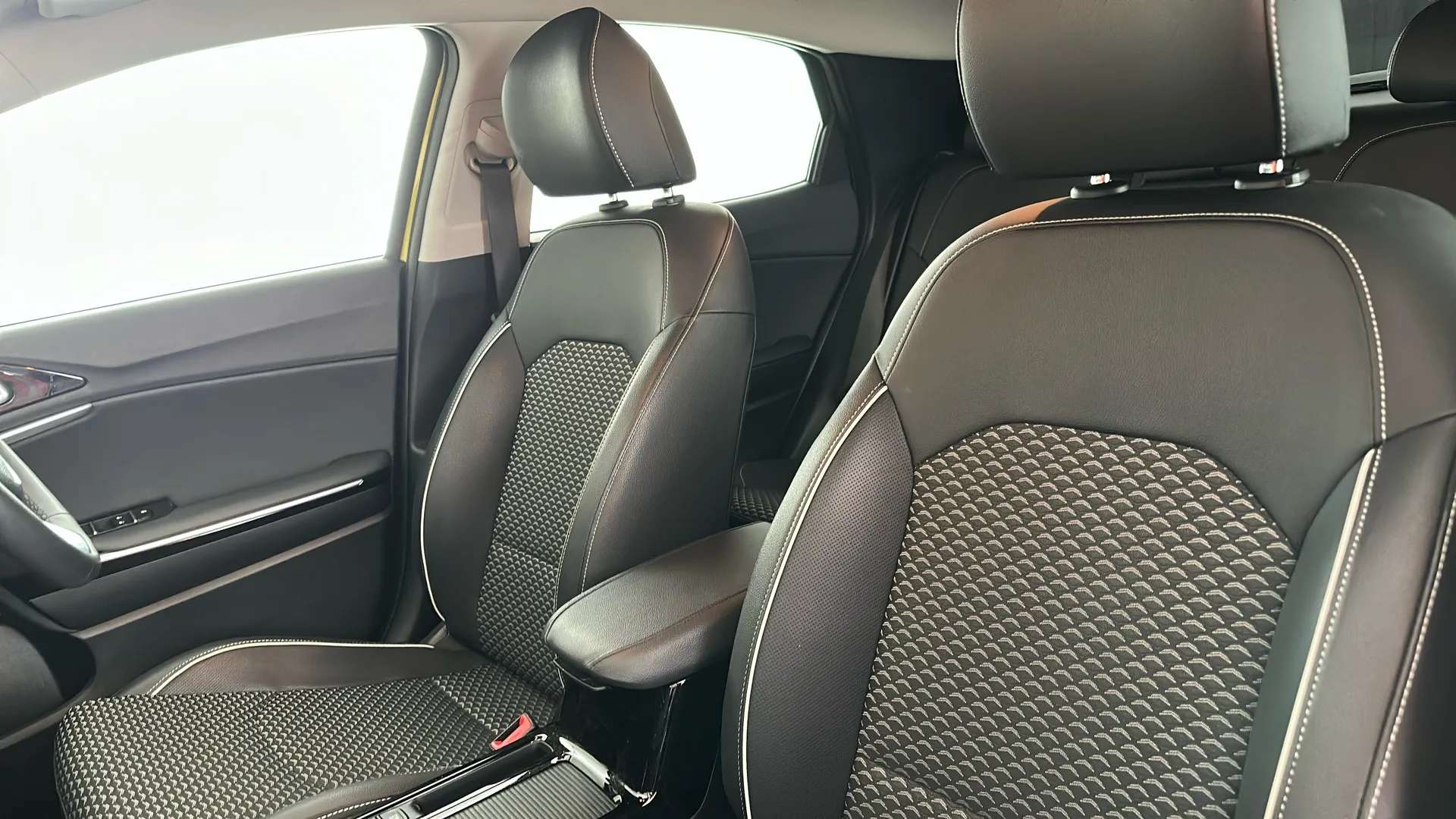 2023 KIA XCEED 2023 KIA XCEED
