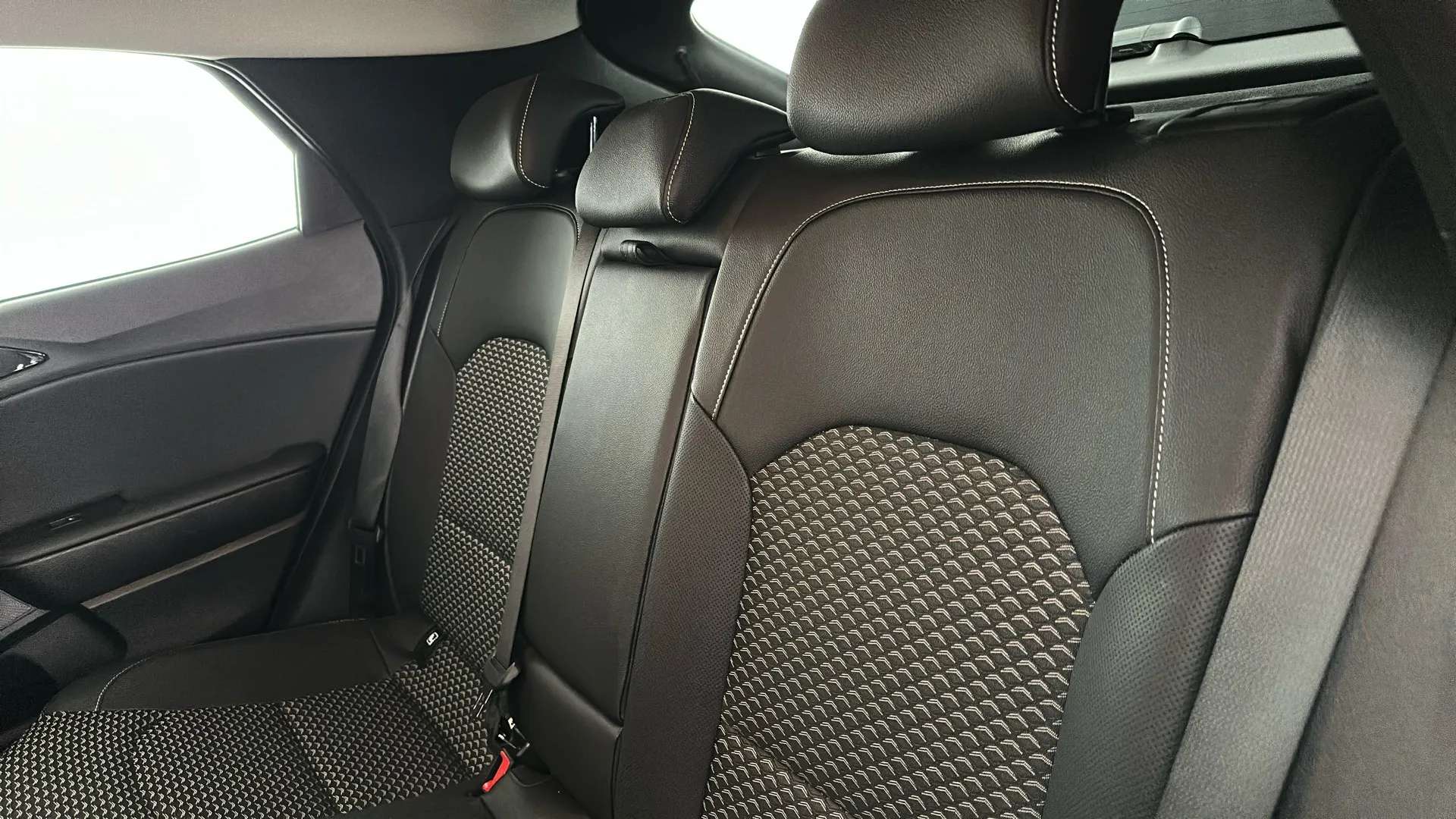 2023 KIA XCEED 2023 KIA XCEED