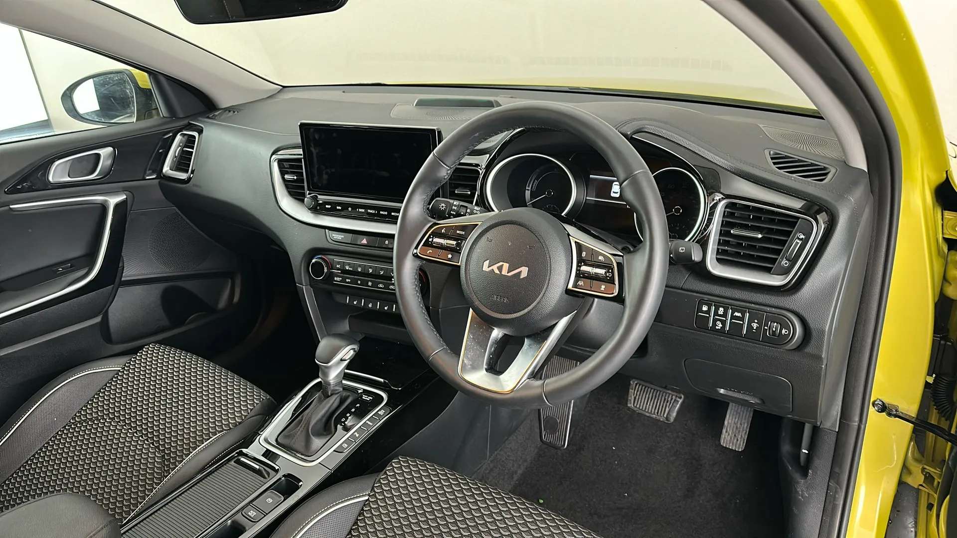 2023 KIA XCEED 2023 KIA XCEED