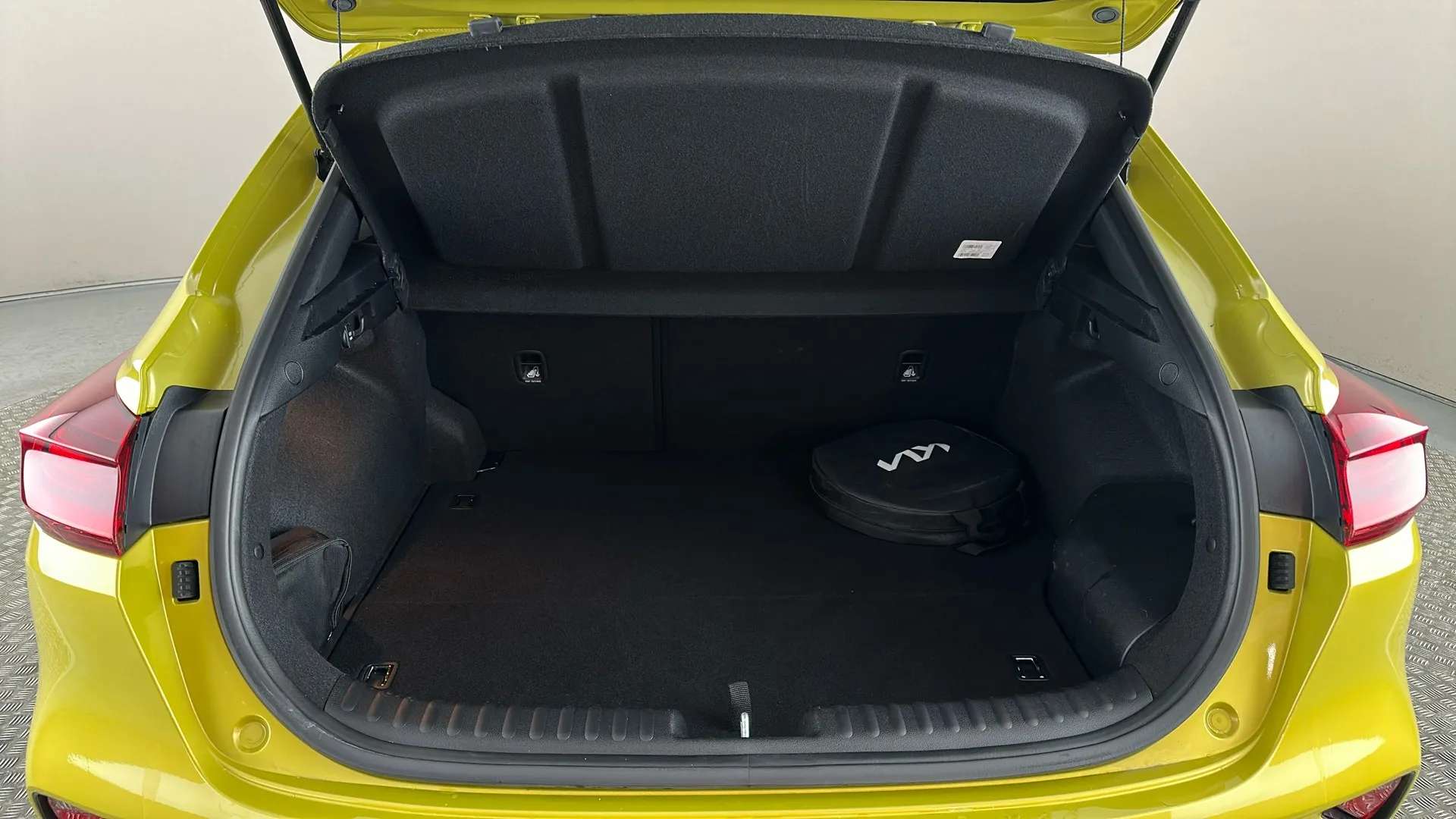 2023 KIA XCEED 2023 KIA XCEED