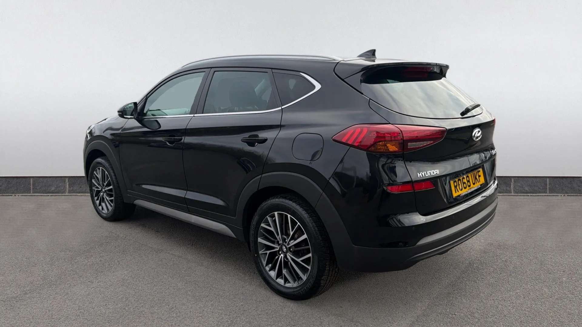A 2018 HYUNDAI TUCSON 1.6 GDi Premium 2WD A 2018 HYUNDAI TUCSON 1.6 GDi Premium 2WD