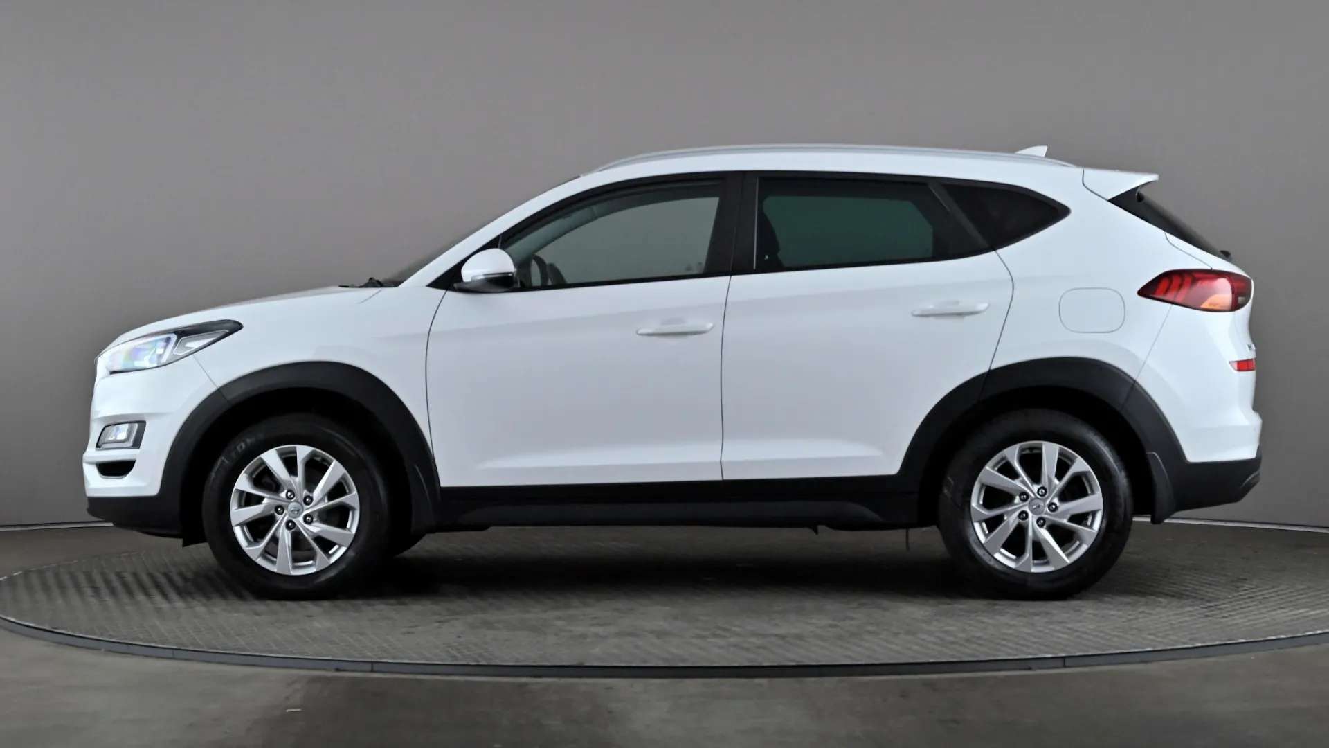 A 2019 HYUNDAI TUCSON 1.6 GDi SE Nav 2WD A 2019 HYUNDAI TUCSON 1.6 GDi SE Nav 2WD