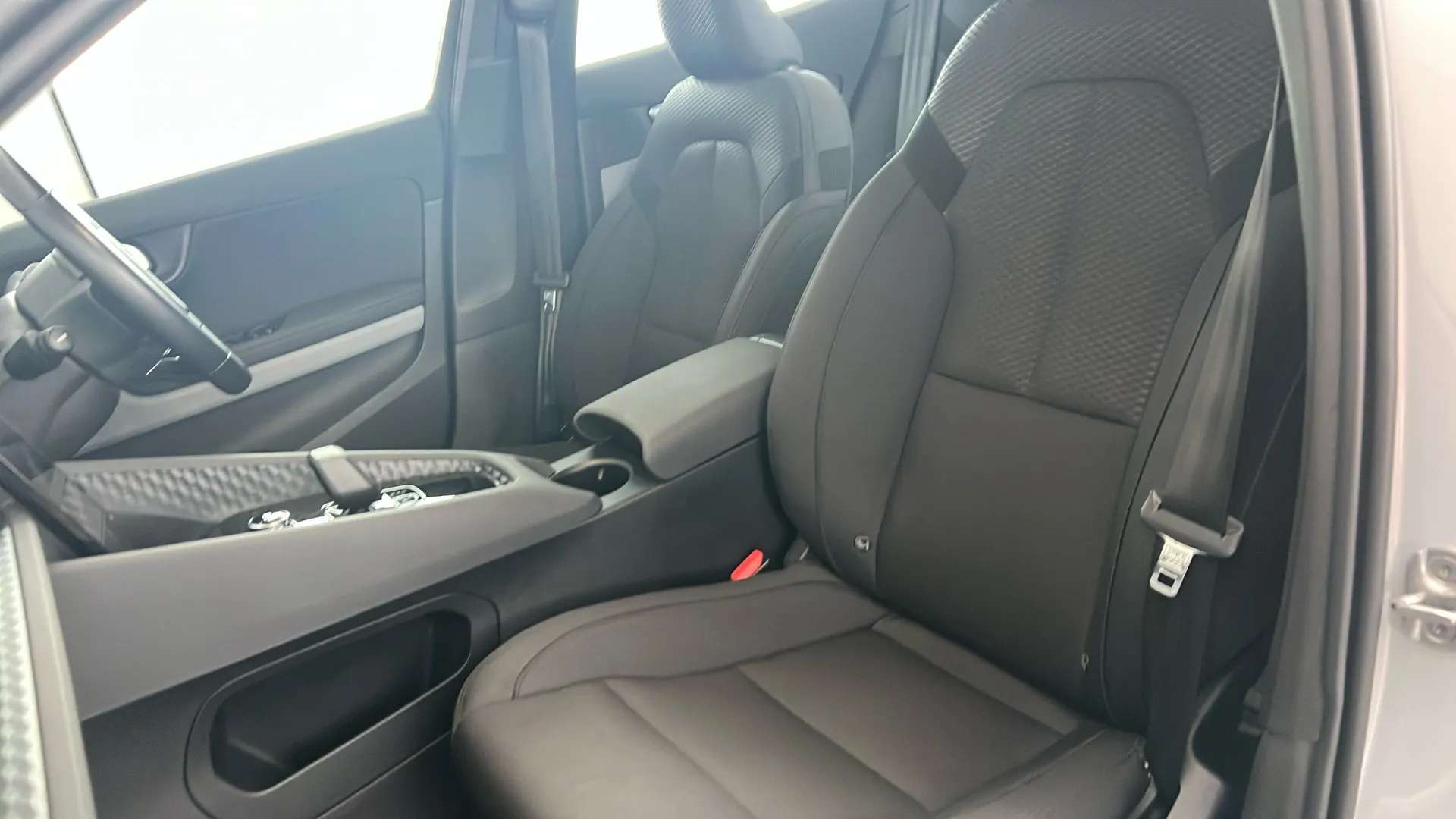 2022 POLESTAR 2 2022 POLESTAR 2