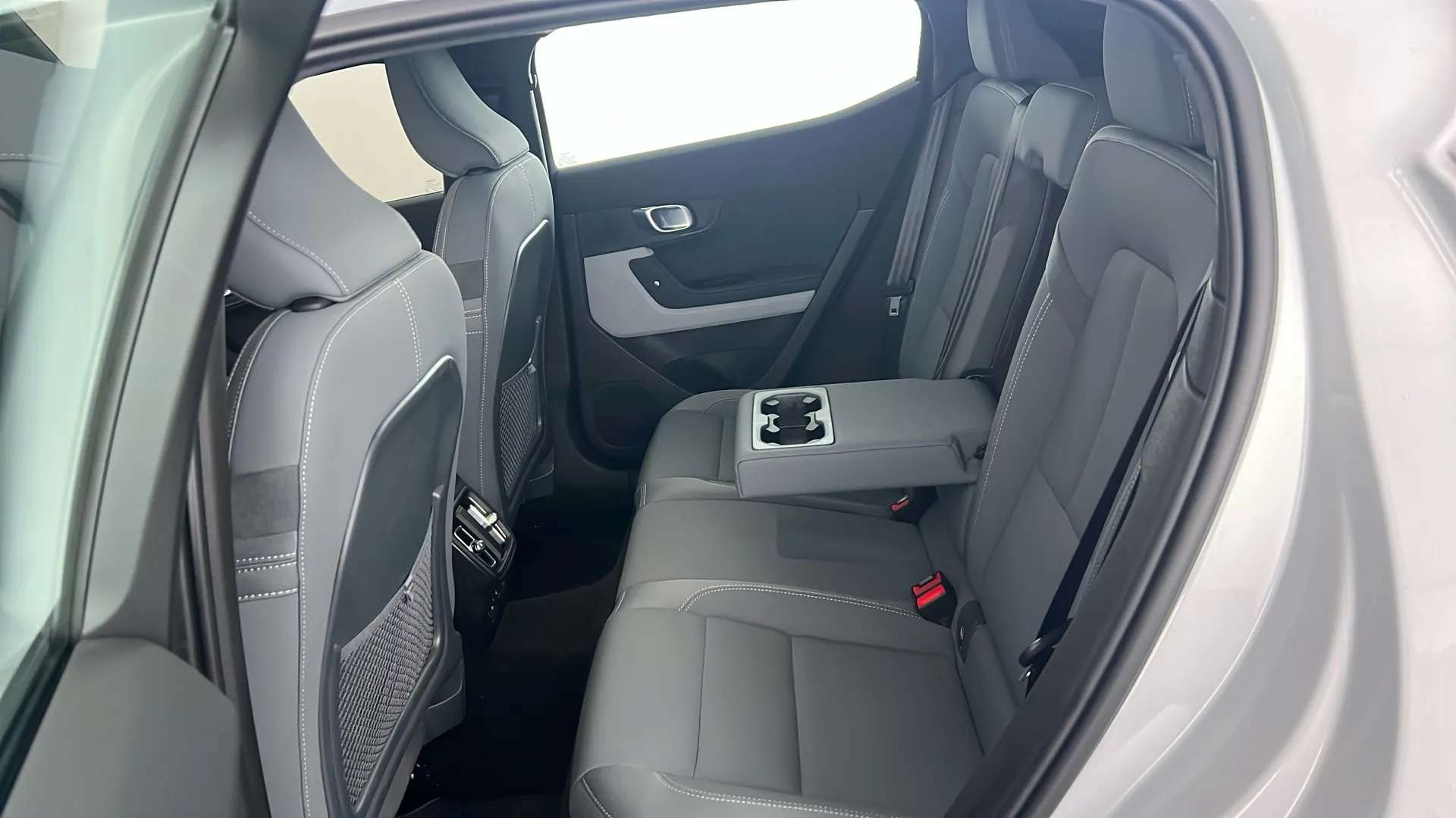 2022 POLESTAR 2 2022 POLESTAR 2