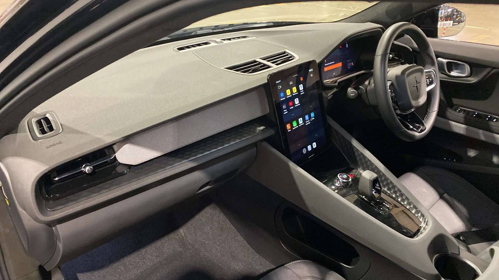 2023 POLESTAR 2 2023 POLESTAR 2