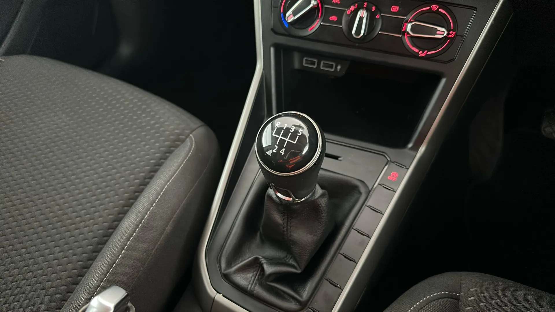2018 VOLKSWAGEN POLO 2018 VOLKSWAGEN POLO