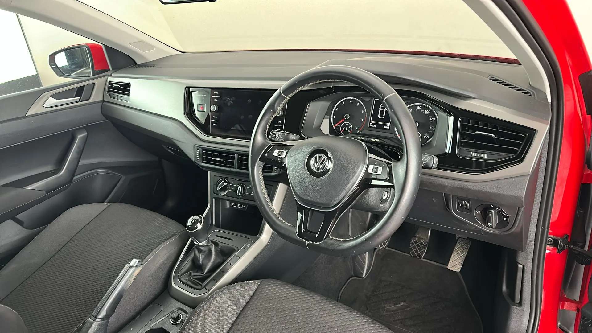 2018 VOLKSWAGEN POLO 2018 VOLKSWAGEN POLO