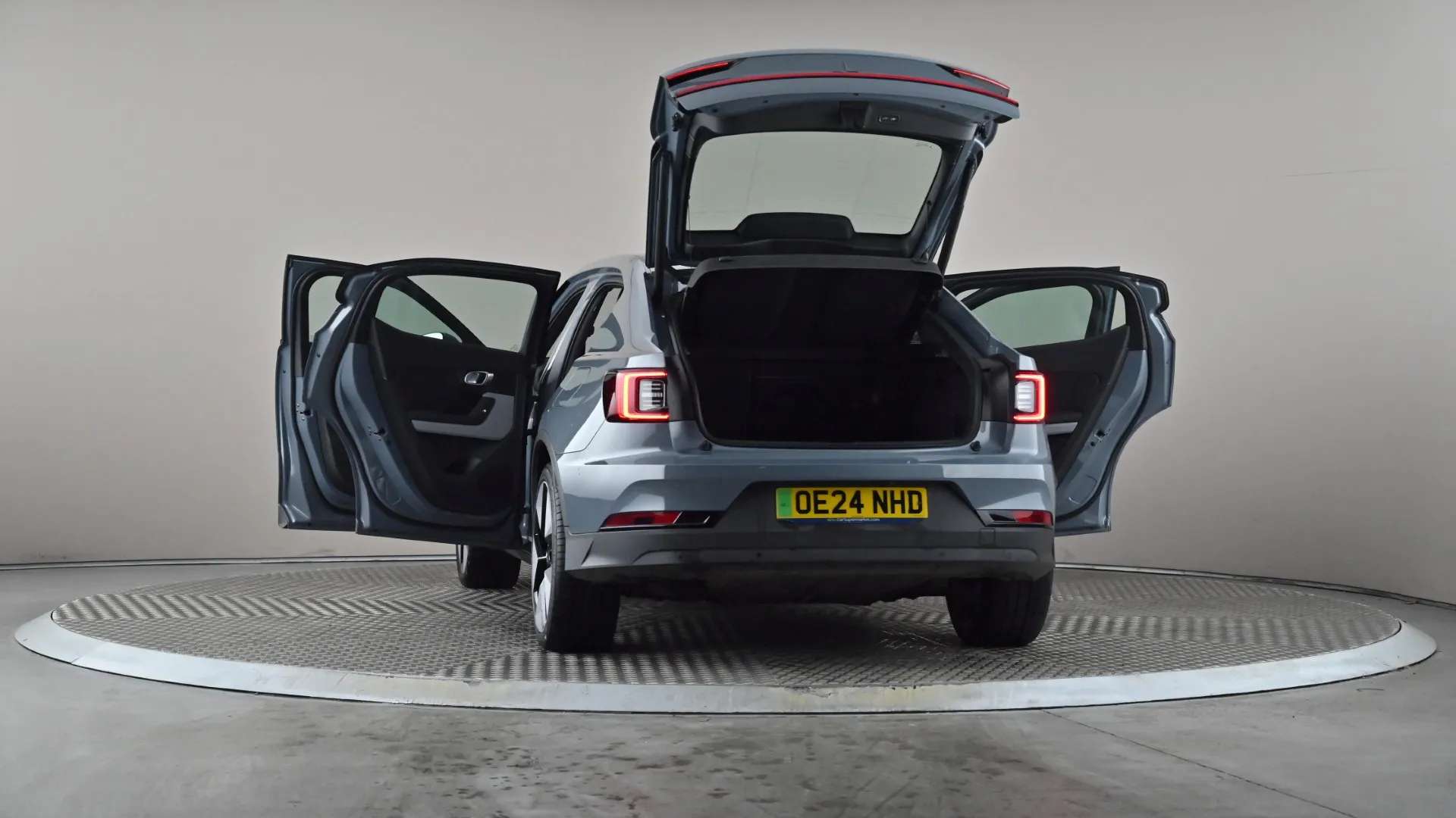 2024 POLESTAR 2 2024 POLESTAR 2