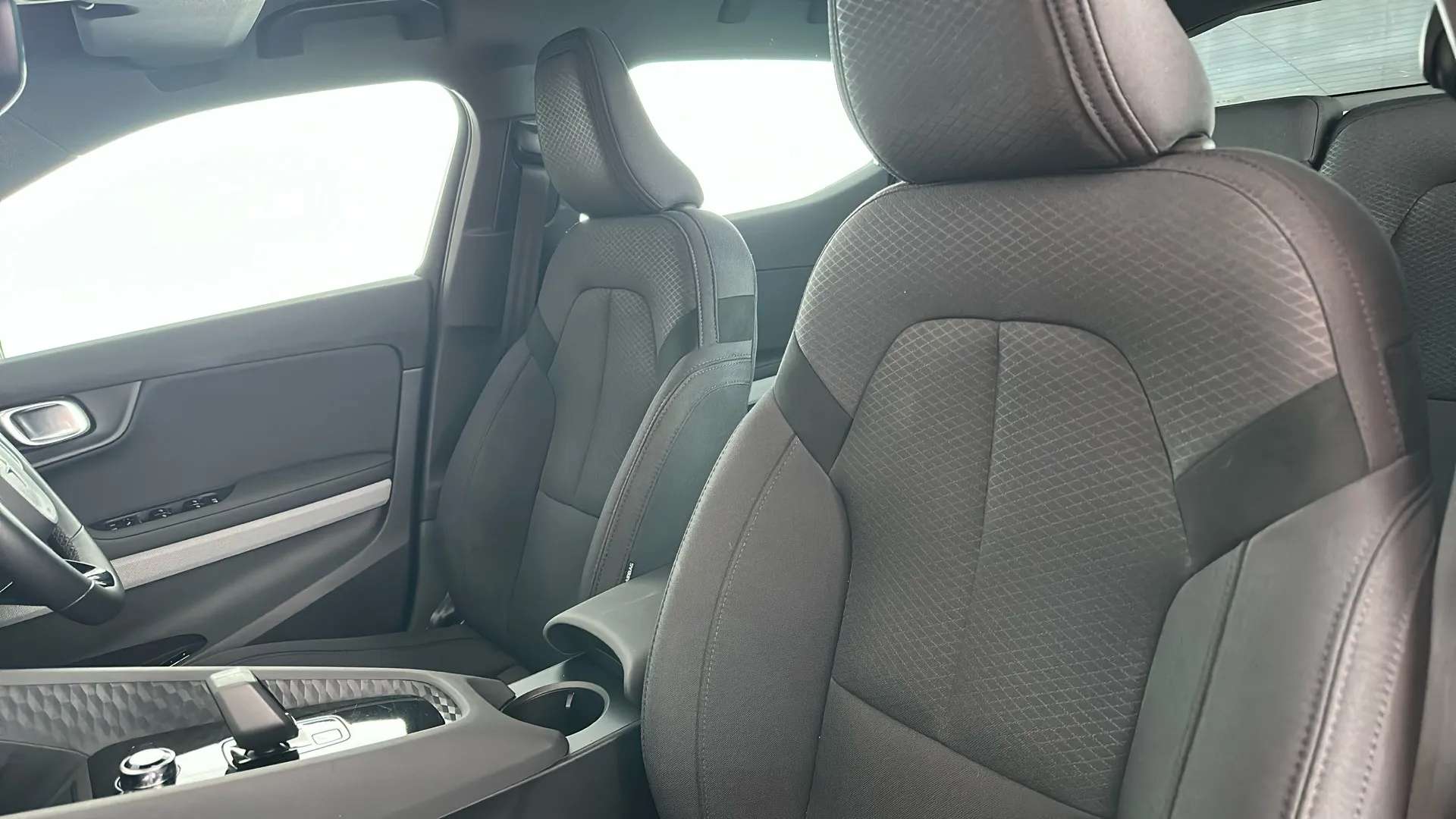 2024 POLESTAR 2 2024 POLESTAR 2