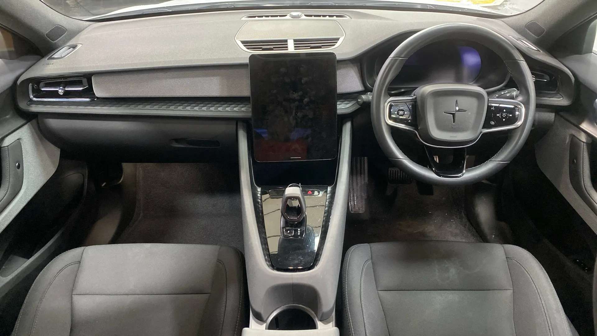 A 2023 POLESTAR 2 170kW 78kWh Long Range Single motor Auto A 2023 POLESTAR 2 170kW 78kWh Long Range Single motor Auto