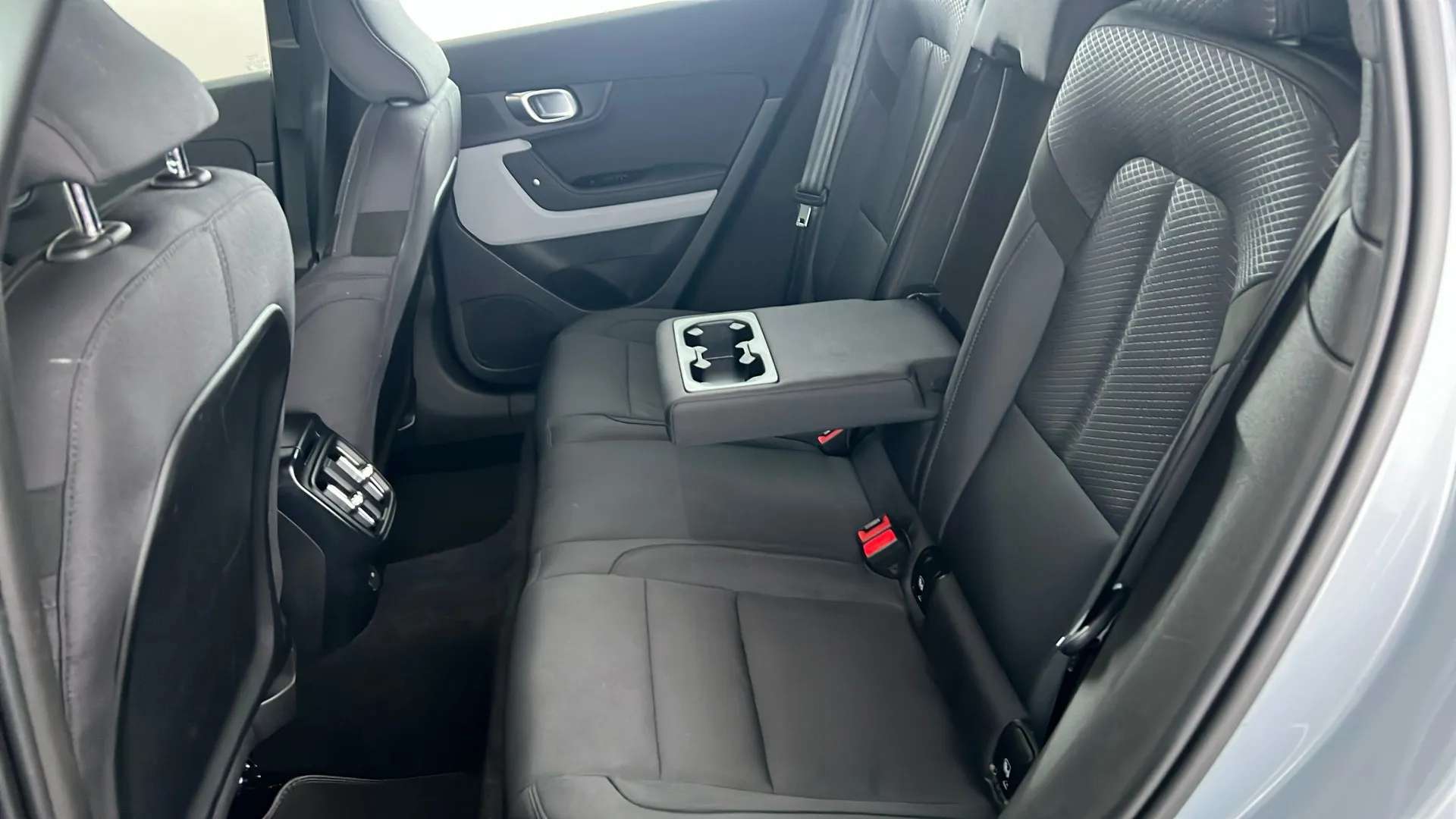 2023 POLESTAR 2 2023 POLESTAR 2