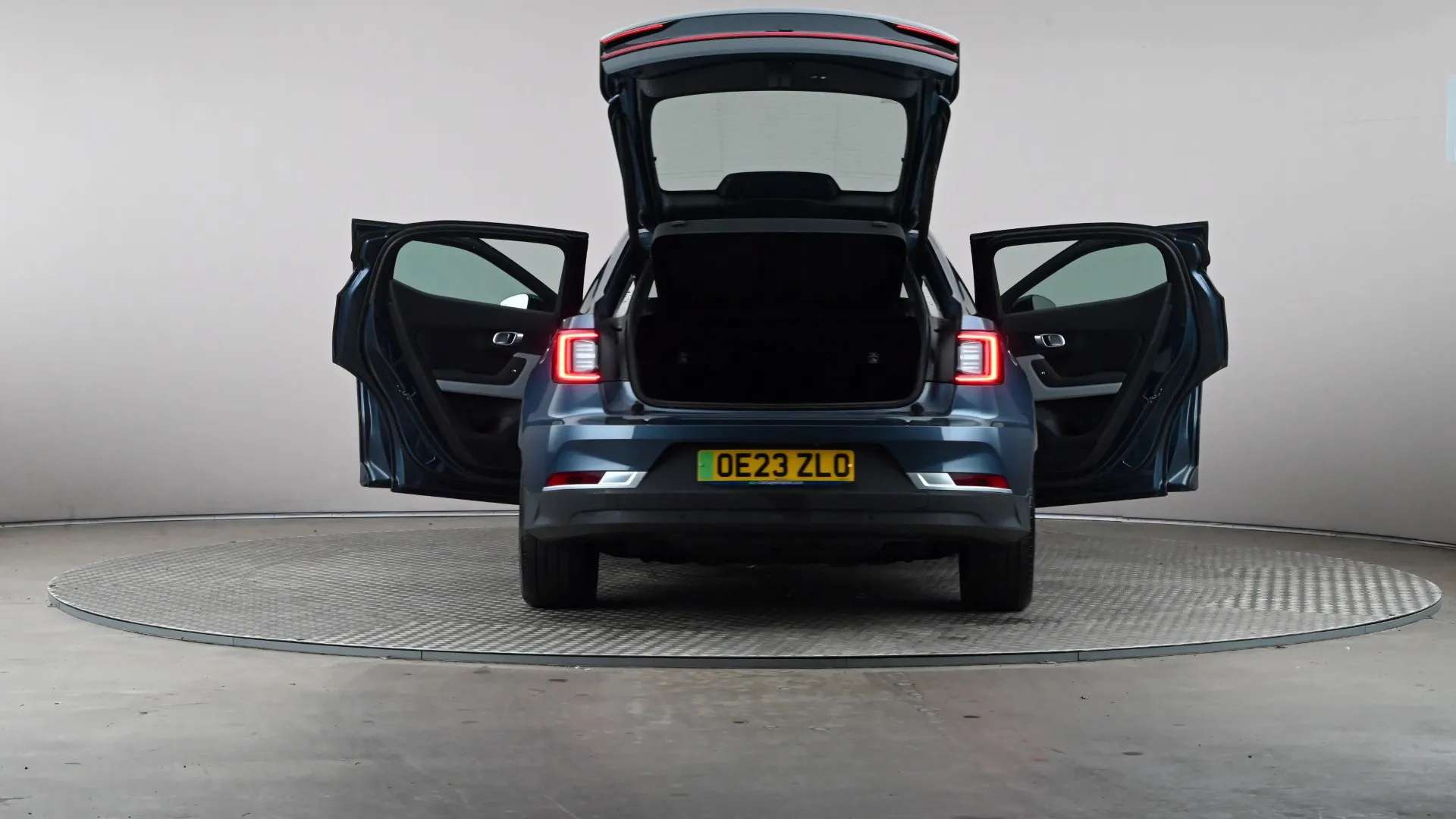 2023 POLESTAR 2 2023 POLESTAR 2