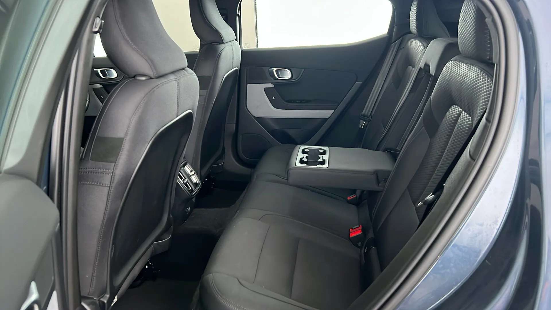 2023 POLESTAR 2 2023 POLESTAR 2