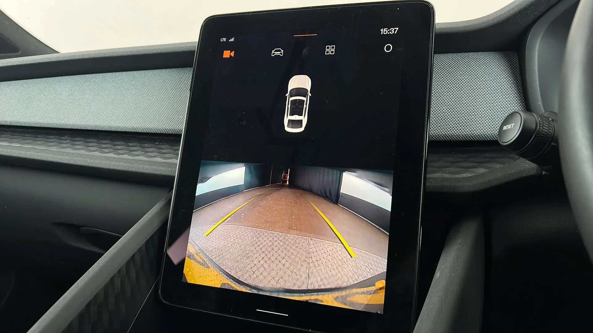 2023 POLESTAR 2 2023 POLESTAR 2
