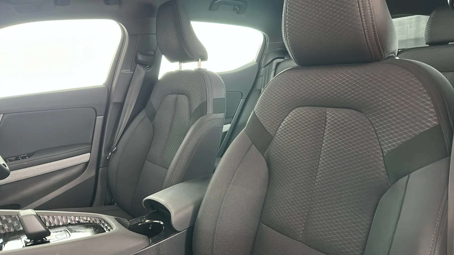 2022 POLESTAR 2 2022 POLESTAR 2